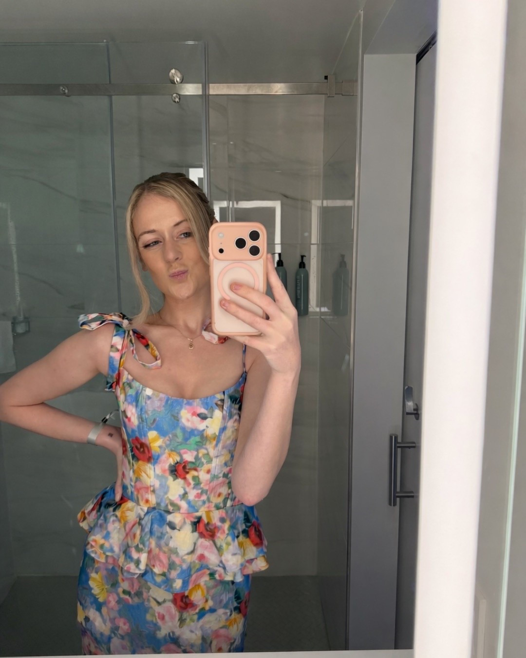 Wedding guest dress for Miami 

Spring wedding guest dress 
Peplum wedding guest dress 
Floral wedding guest dresss