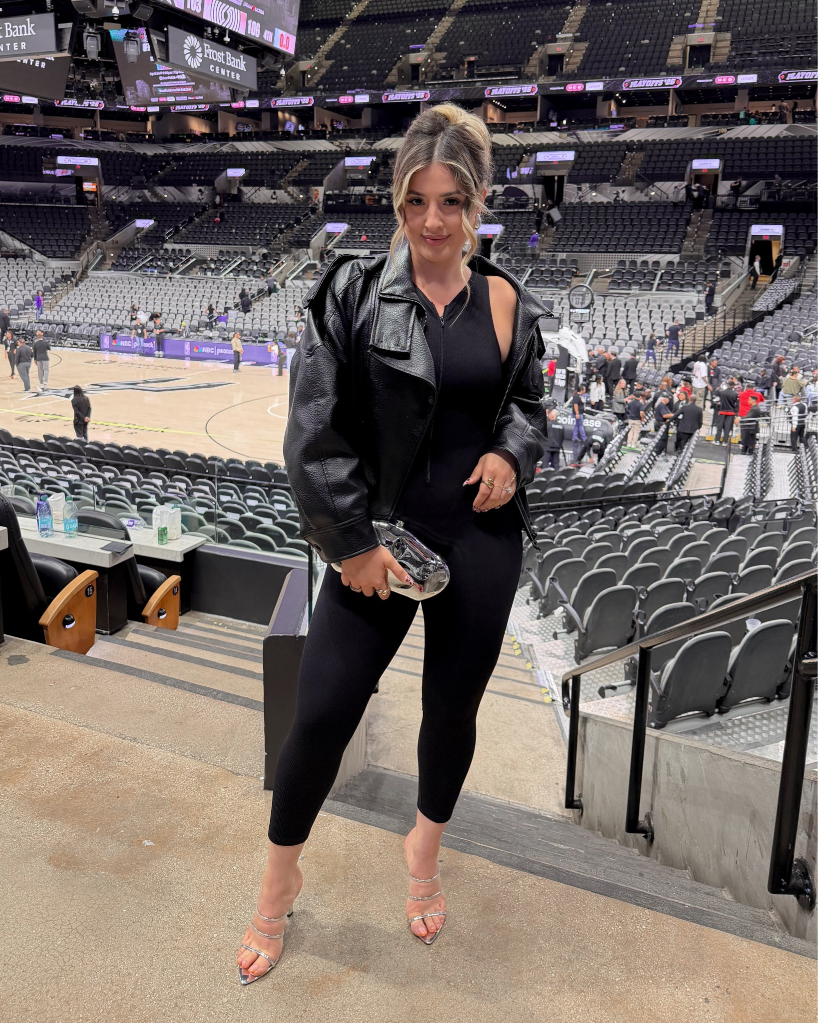 OOTN for a Spurs game🏀✨🩶🖤

#LTKgrwm #LTKTall #LTKMidsize