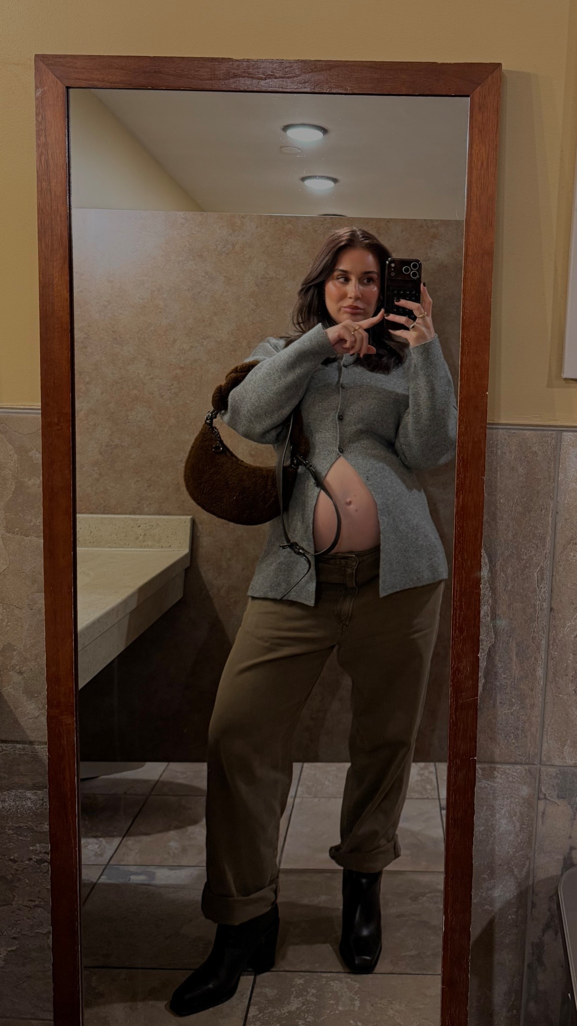 gap mens jeans that fit my bump 

#LTKootd #LTKBump #LTKFindsUnder100