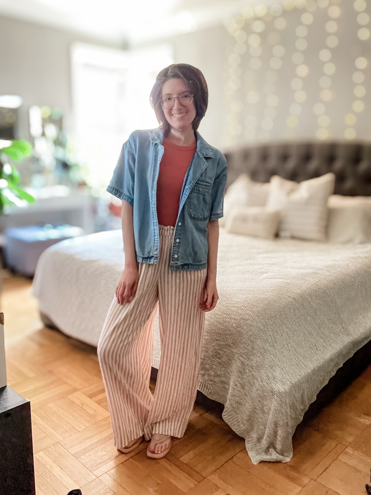 Cropped denim shirt: TTS
Tank: TTS
Striped pants: TTS
Sandals: TTS

Summer outfit | travel outfit | comfortable | comfy look | aerie | target | crocs 