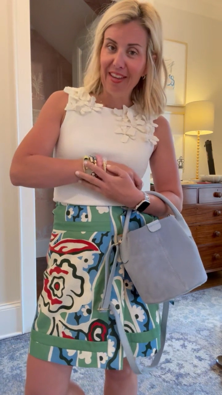 The colors in this skirt are gorgeous!! Y’all know we mix and match our brands and this is the perfect outfit! 
Tank - xs
Skirt - small
Heels - 8 

#LTKgrwm #LTKdayinmylife #LTKmomlife