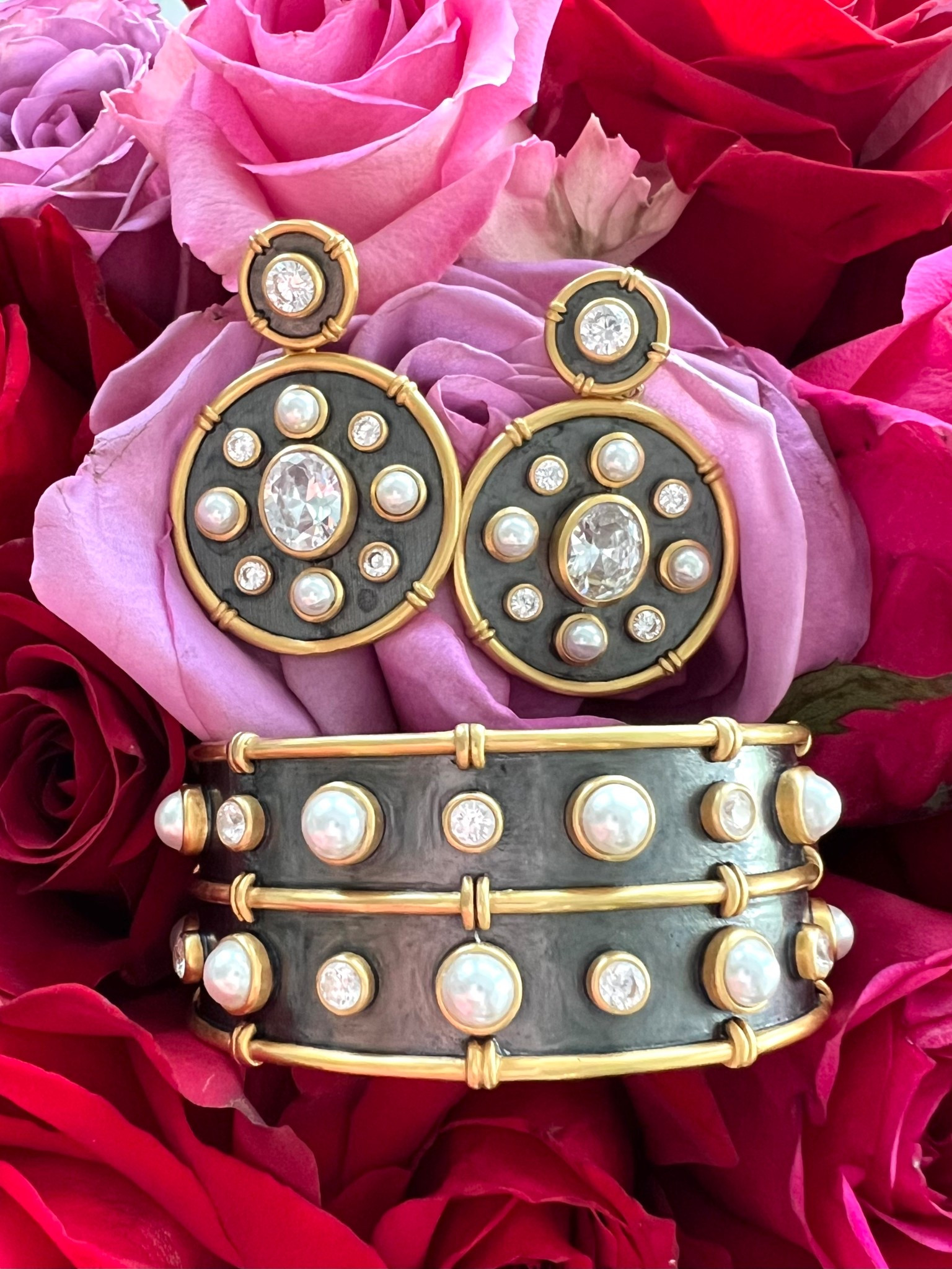 Valentine’s Day Gift Ideas

These Julie Vos earrings and cuff would make the perfect Valentine’s Day Gift!

Awesome quality and luxurious! These are great pieces for the office, everyday wear, and to take on vacation!


#LTKSeasonal #LTKWedding #LTKOver40 #LTKWorkwear #LTKU #LTKTravel