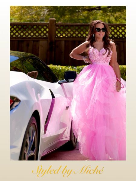 Pretty in Pink 🌸

A perfect princess look for a black tie event. On a budget. 😉

#formal #pink #skirt #corset #beaded 
#fashionover30 #over40fashion #over50fashion #trending #net 

#LTKwedding #LTKfindsunder50 #LTKSeasonal