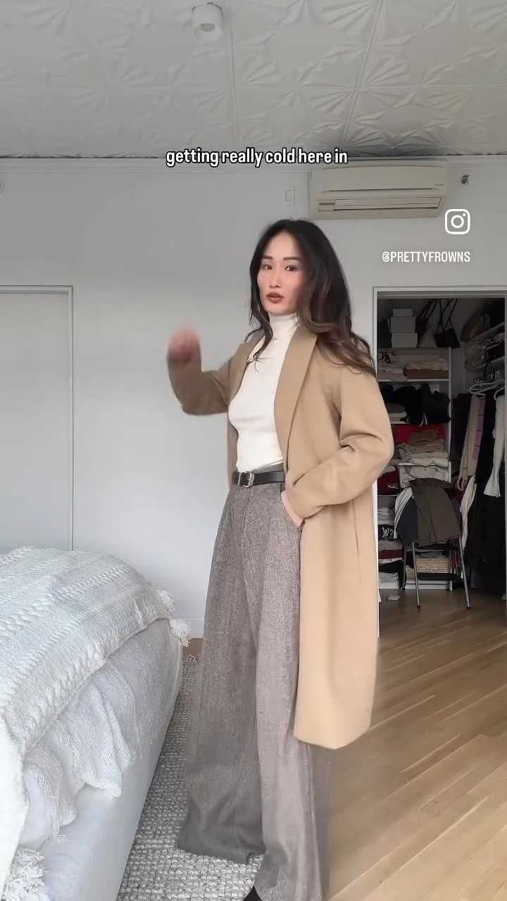 How to stay warm and look cute in 30 degrees Fahrenheit! The trick is to layer an ultra down vest

#LTKSeasonal #LTKstyletip #LTKtravel