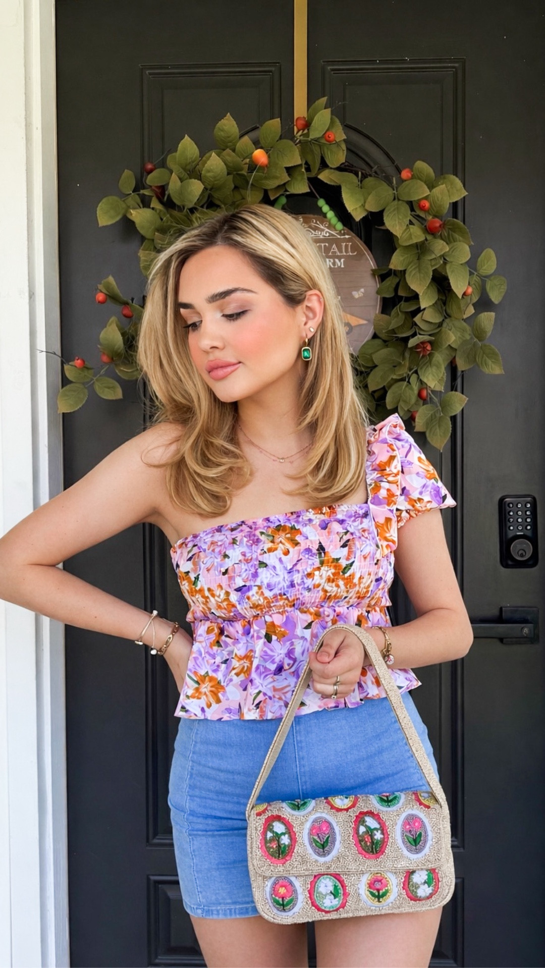 Can you sleep, shower and workout in your earrings and they stay on? If not check out @LINNY CO  screw on back earrings! They have so many cute options and something to go with every outfit & occasion 🛍️🤍✨ #linnyco #screwonbackearrings #earrings #GRWM 

#LTKdayinmylife #LTKgrwm #LTKmomlife