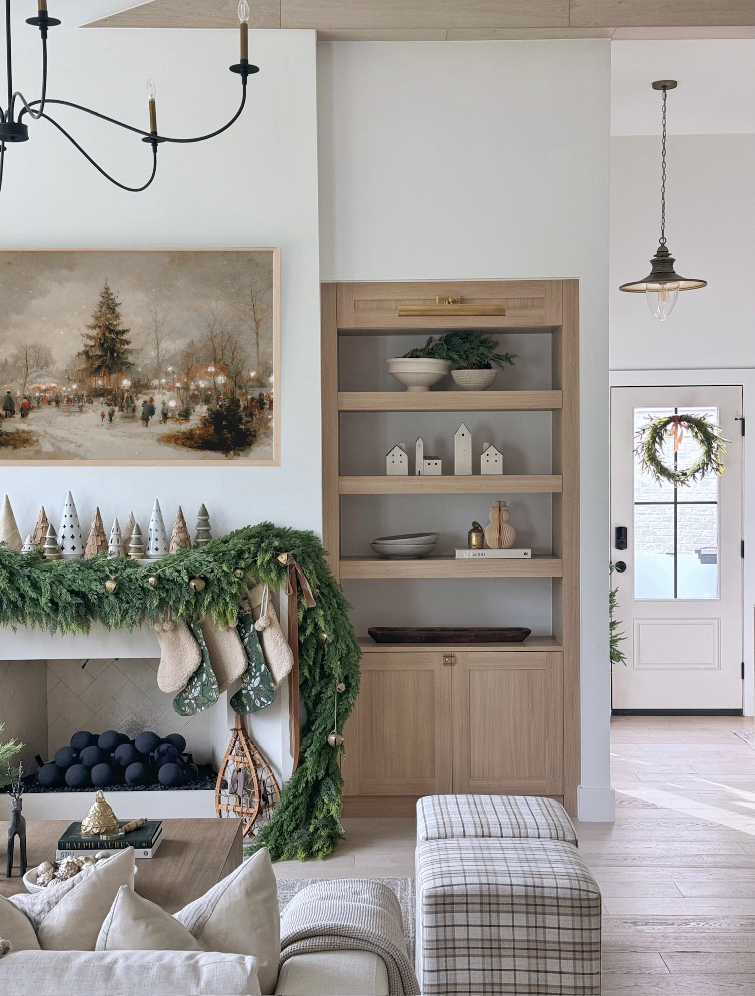 It’s as beginning to look a lot like Christmas around here! 

Neutral home/organic decor/styling/home essentials/bedroom decor/living room decor/wayfair/favorite finds/home decor/Christmas decor/Holiday decor/mantel/garland/stockings

#LTKHome #LTKSeasonal #LTKHoliday