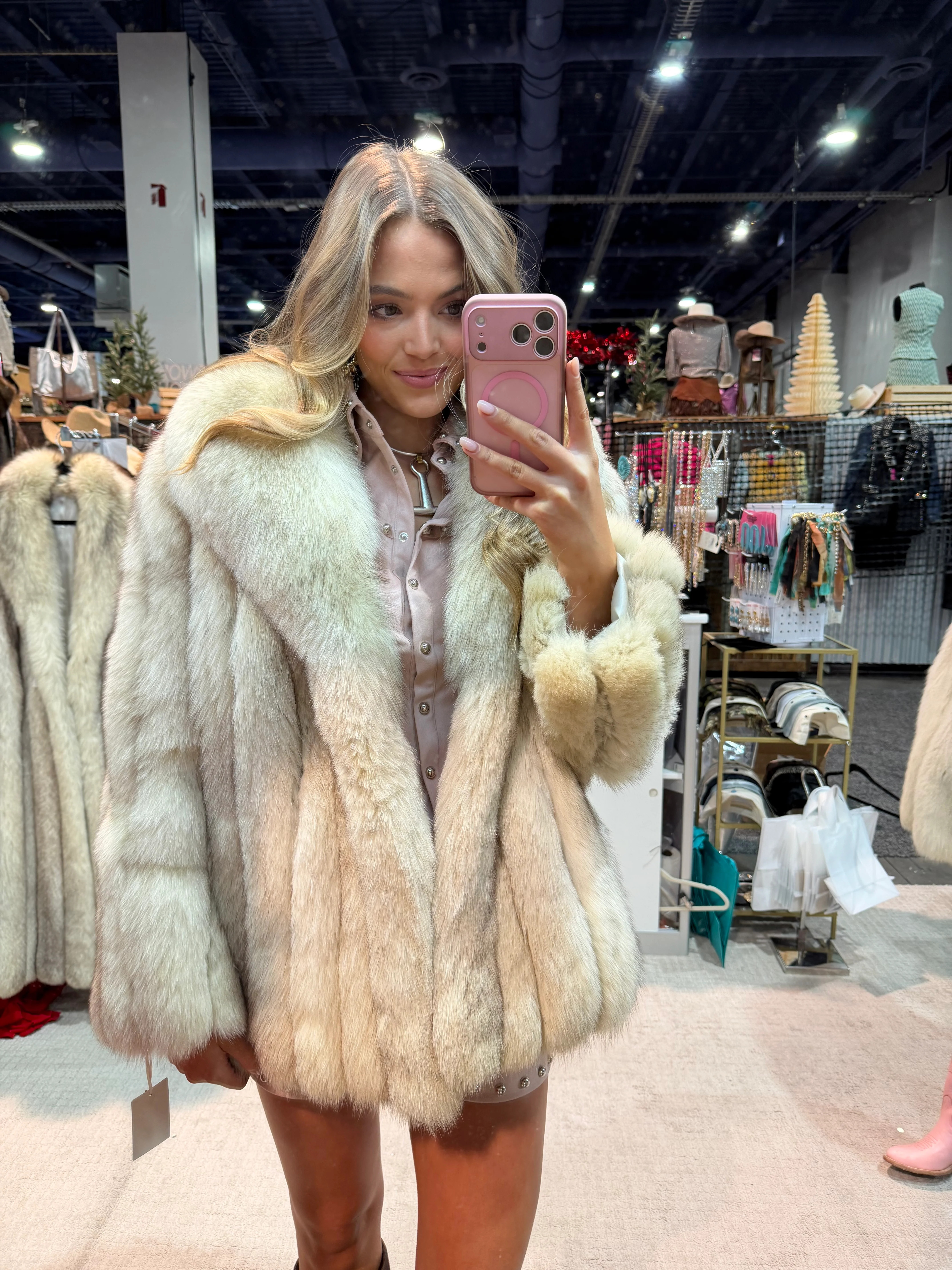 #130 Vintage Natural Blue Fox Jacket Size M/L | Glitzy Bella