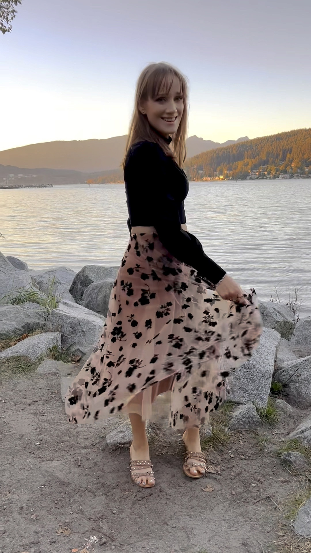 I love October 🌊🍂✨ this time of the year is so enchanting and beautiful! As mentioned, I think this outfit is going to be my “go to” favourite outfit, this year! I’ve shown it so much, already 🤣🤎🖤 Top and tulle skirt are both from @chicwish ✨

#LTKworkwear #LTKSeasonal #LTKunder100