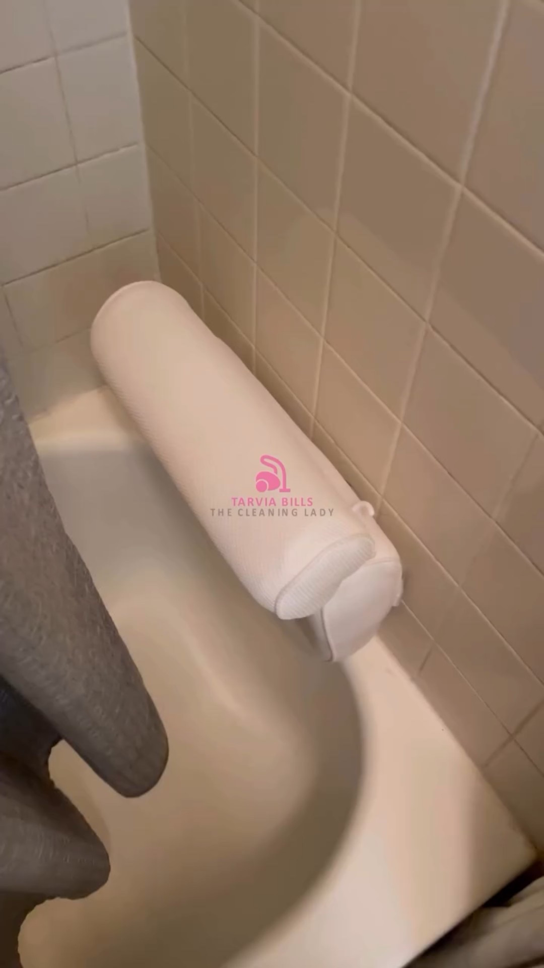 These are a few of my favorite things:

• Bath Pillow
• Bamboo Toilet Paper Holder
• Toilet Paper Holder with Shelf
• Toilet Lid Lifter

Comment ‘BATH’ for a direct link to these items in my LTK! Happy Shopping!

#amazonfinds #bathroomthings #myhome #modernhome #bathroomgoals