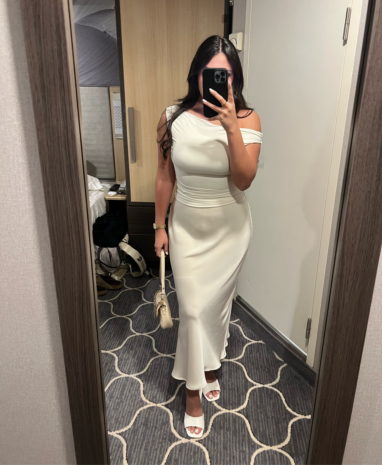 Monochromatic looks are my fave 🤍 

#LTKfindsunder50 #LTKSeasonal #LTKparties