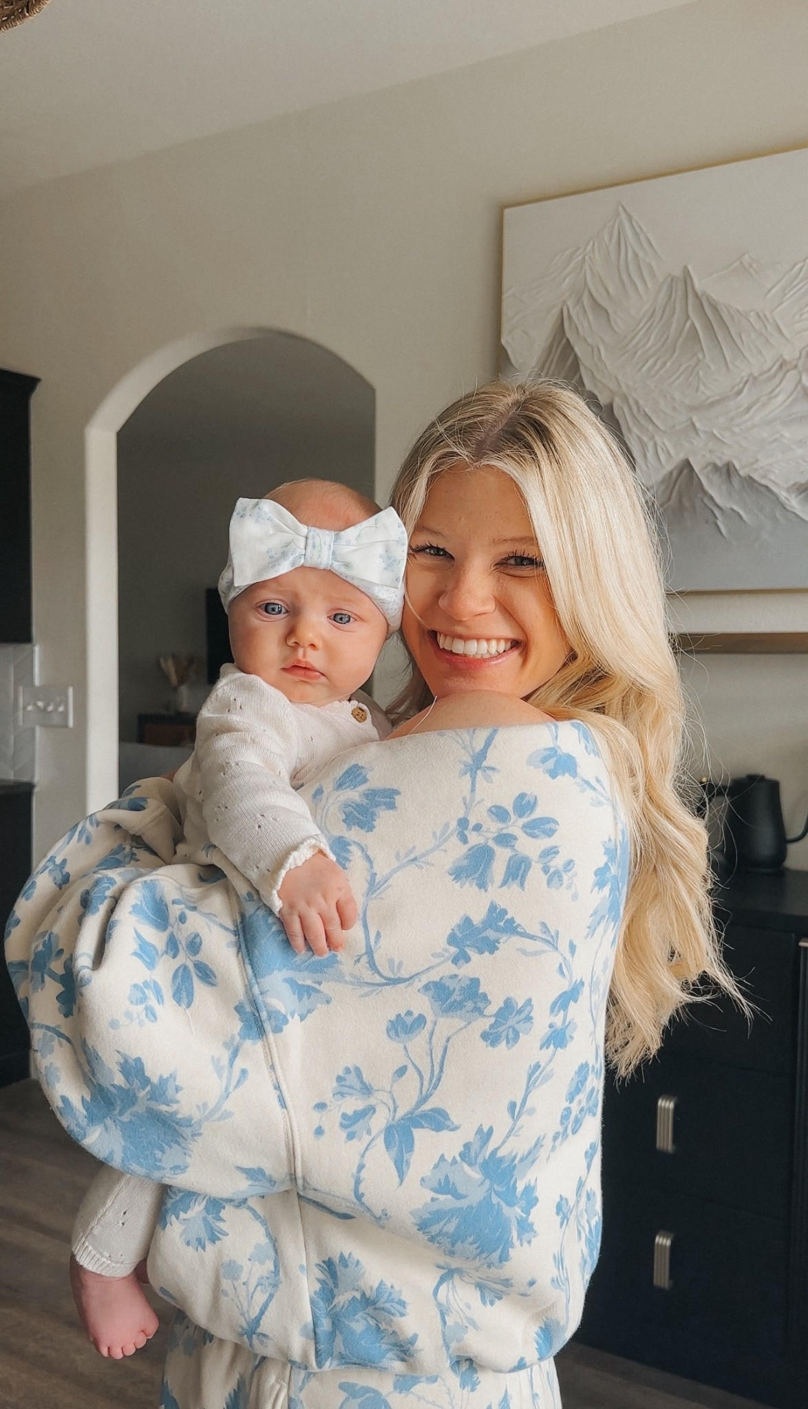 Mommy & me 😍😋🩵

#LTKBaby #LTKKids #LTKmomlife