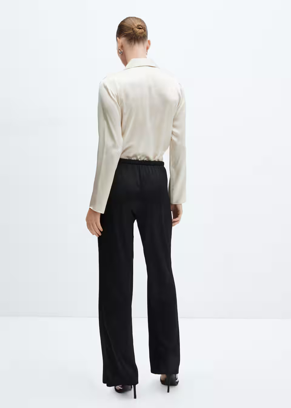 Search: Black satin trousers (4) | Mango United Kingdom | MANGO (UK)