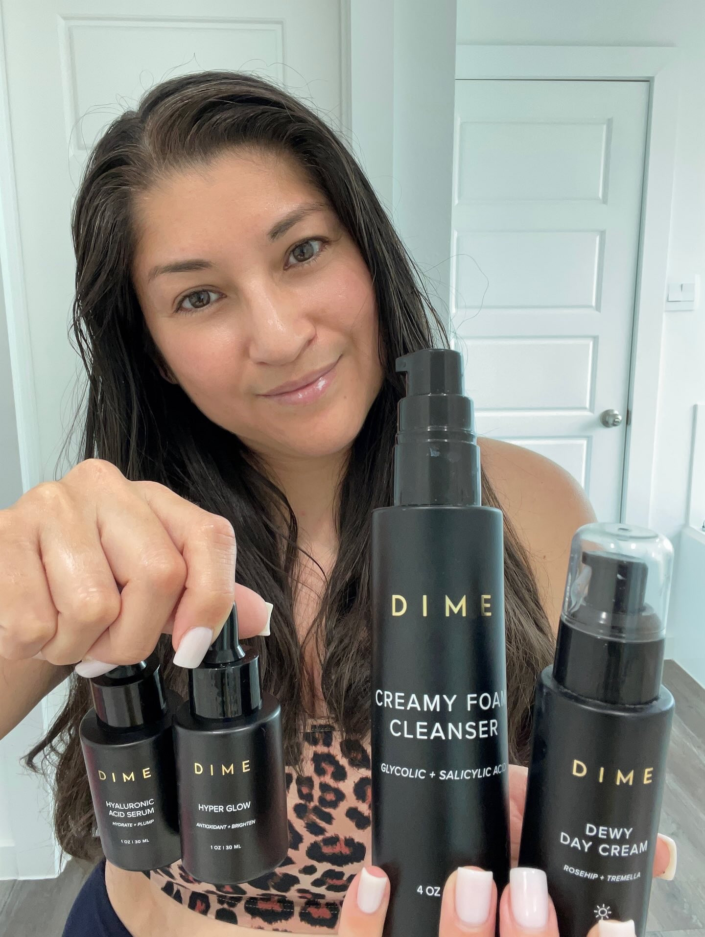After a full weekend of rest (and no makeup), my skin needed a little reset ✨

Here’s my simple Dime Beauty routine — no 10-step chaos, just clean products that actually work. Use code ALICIAC to save 20%  #dimebeauty #nomakeuproutine #skincarereset #cleanmakeup #cleanbeauty #skin #beauty #skincareroutine 

#LTKBeauty #LTKStyleTip #LTKFindsUnder50