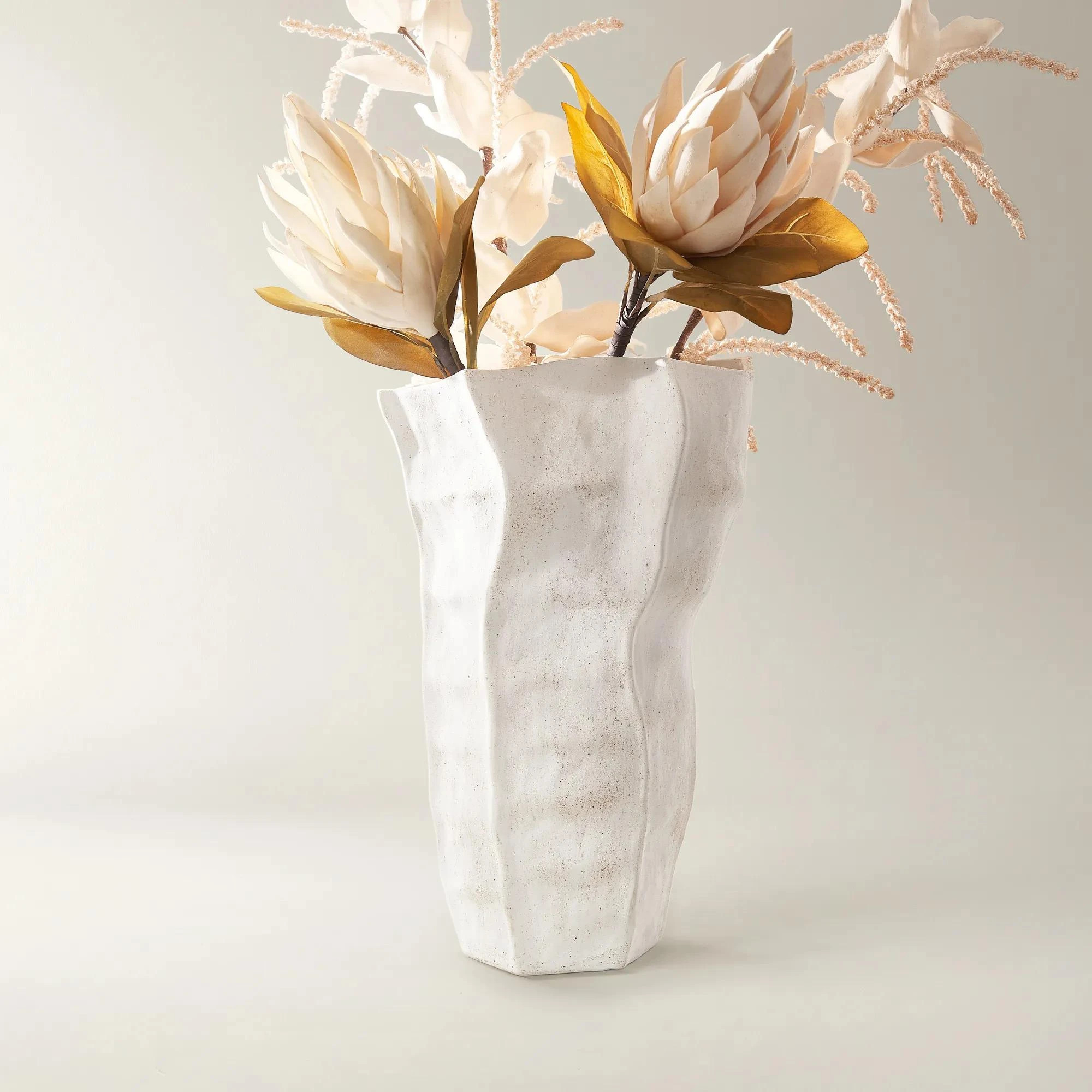 Kira Porcelain Vase | Z Gallerie