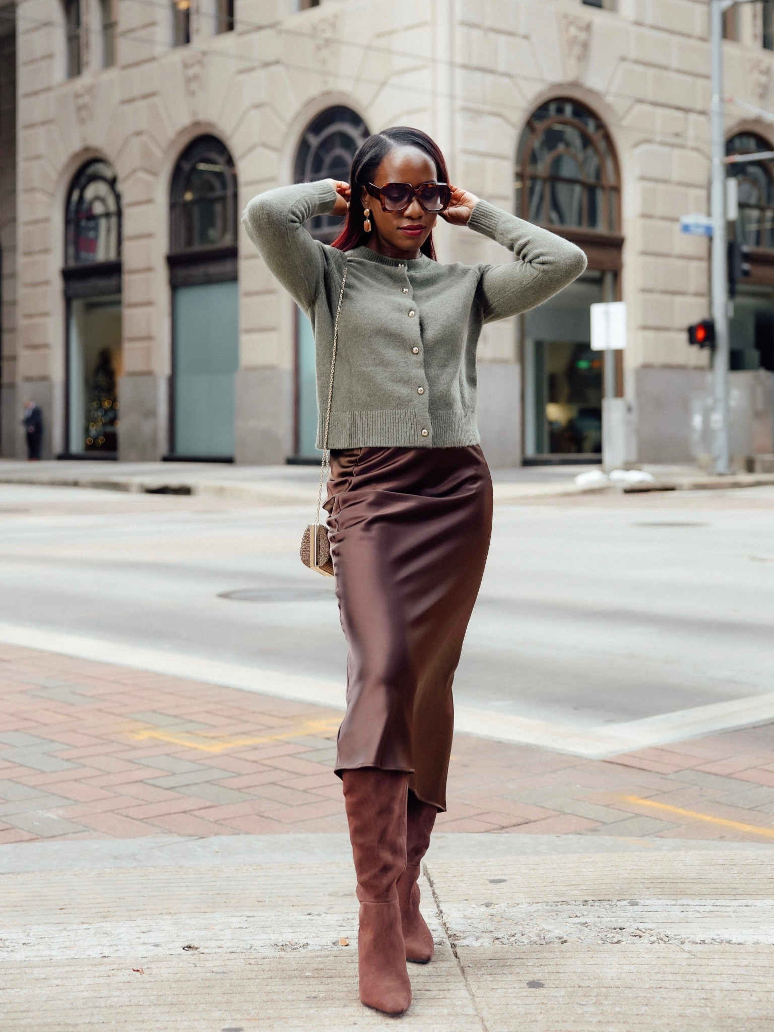 Happy Thanksgiving! 

I’ve been on a two-year search for the perfect brown suede knee-highs, and these are so comfortable, so chic, and all-around elegant.

You can get an extra 30% off with code BLACKFRIDAY. Linked on my shopLTK! 

#LTKGiftGuide #LTKHoliday #LTKSeasonal