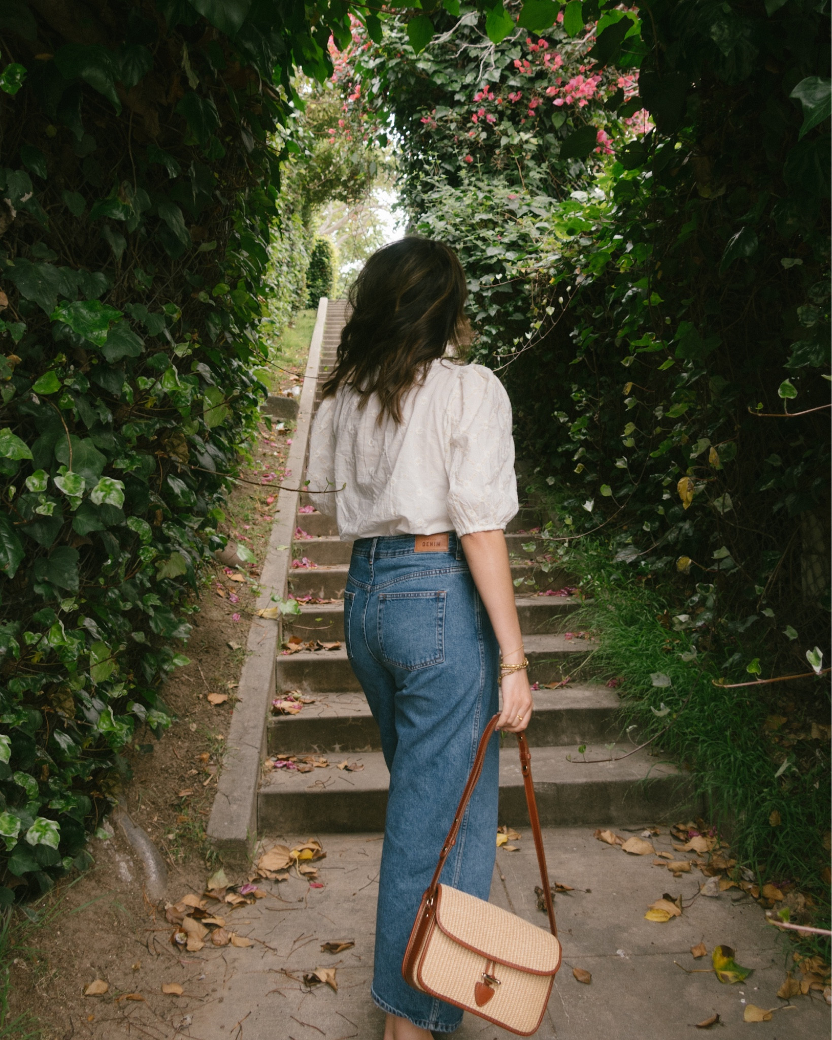 daisy embroidery top 🌼 high waist wide leg jeans 

#LTKFind #LTKitbag #LTKstyletip