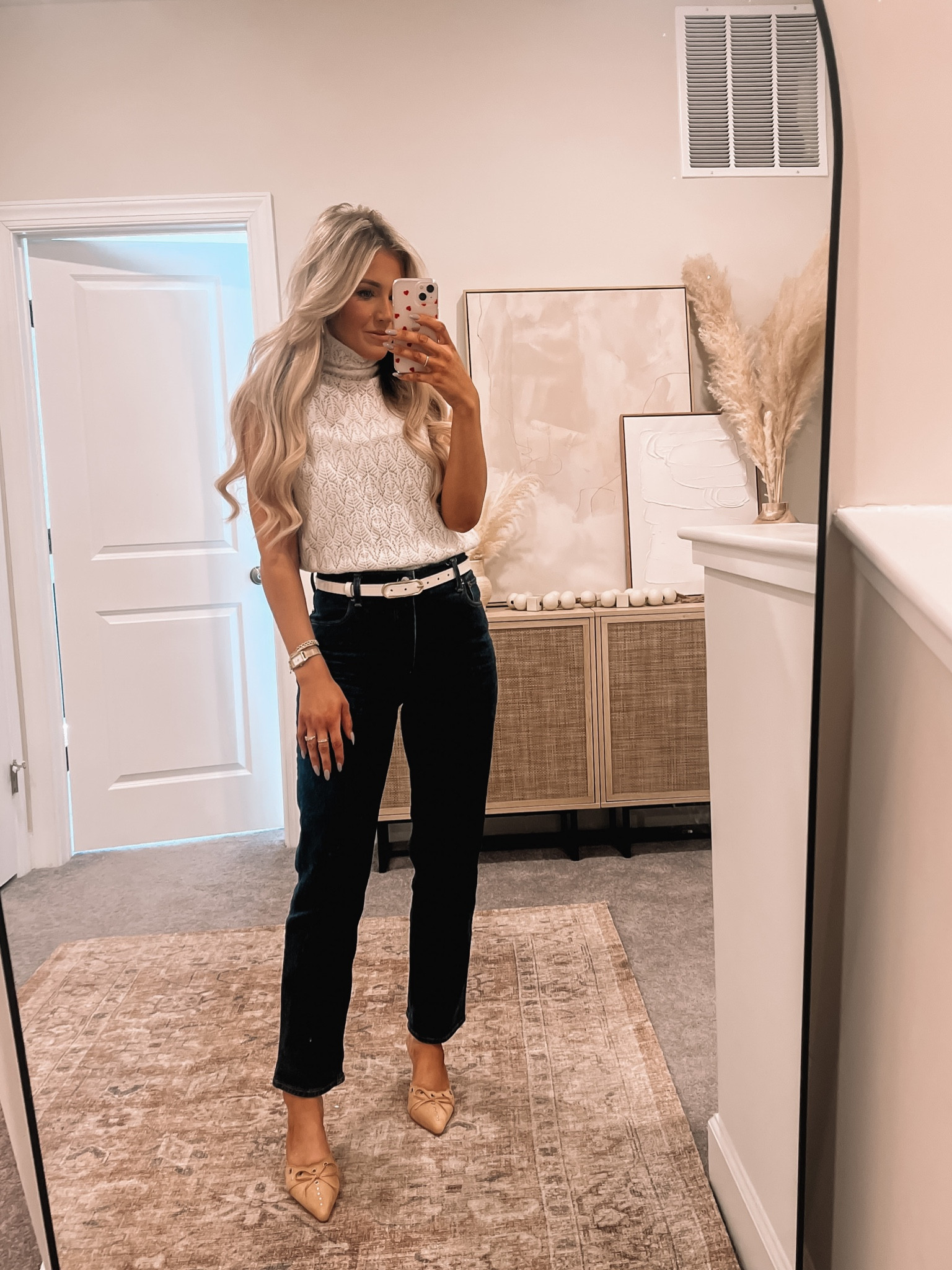 This little top is TOO cute!!! Wearing a medium! Full look is abercrombie. Shoes are Amazon!

#LTKsalealert #LTKstyletip #LTKSeasonal