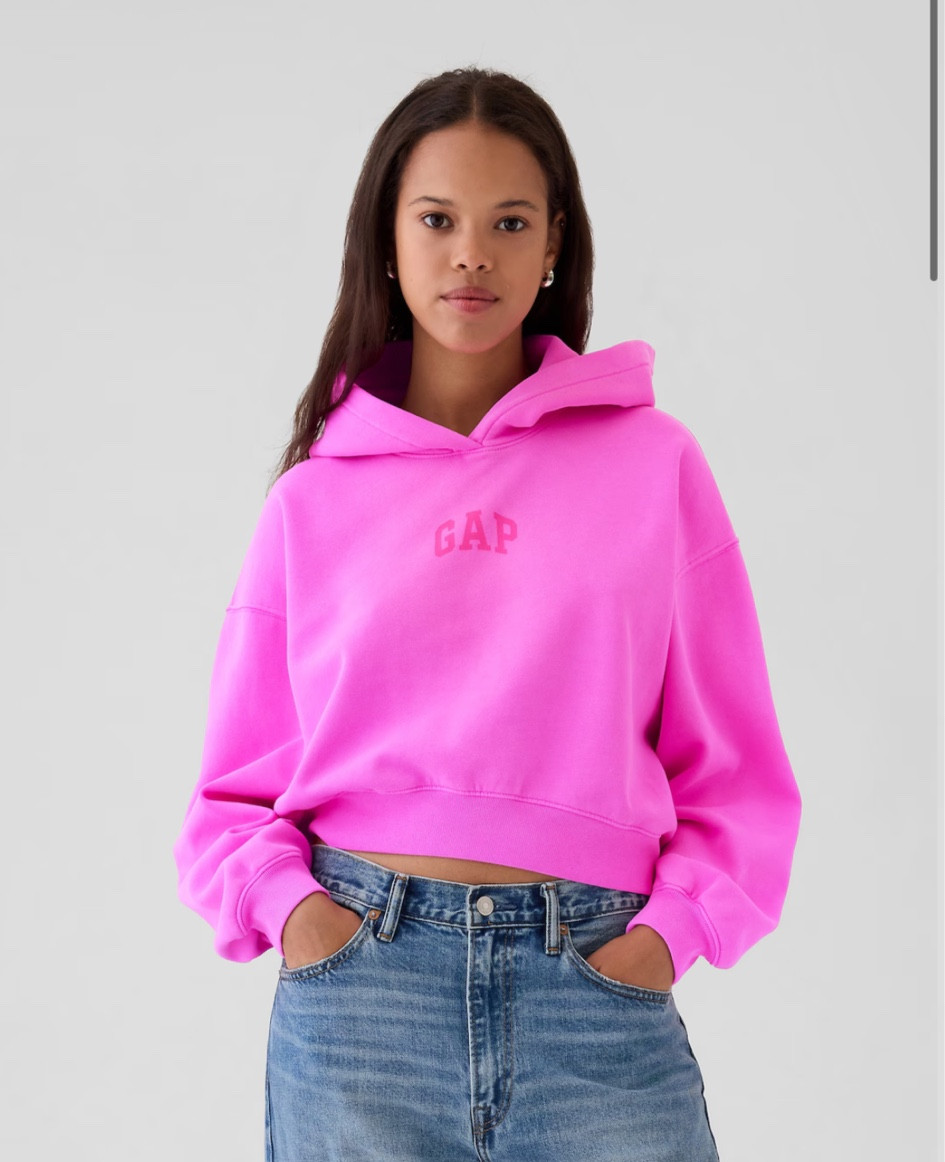 Viral Gap pink sweatshirt and sweatpants that are actually tall girl friendly! 

#LTKMostLoved #LTKMidsize #LTKFindsUnder100