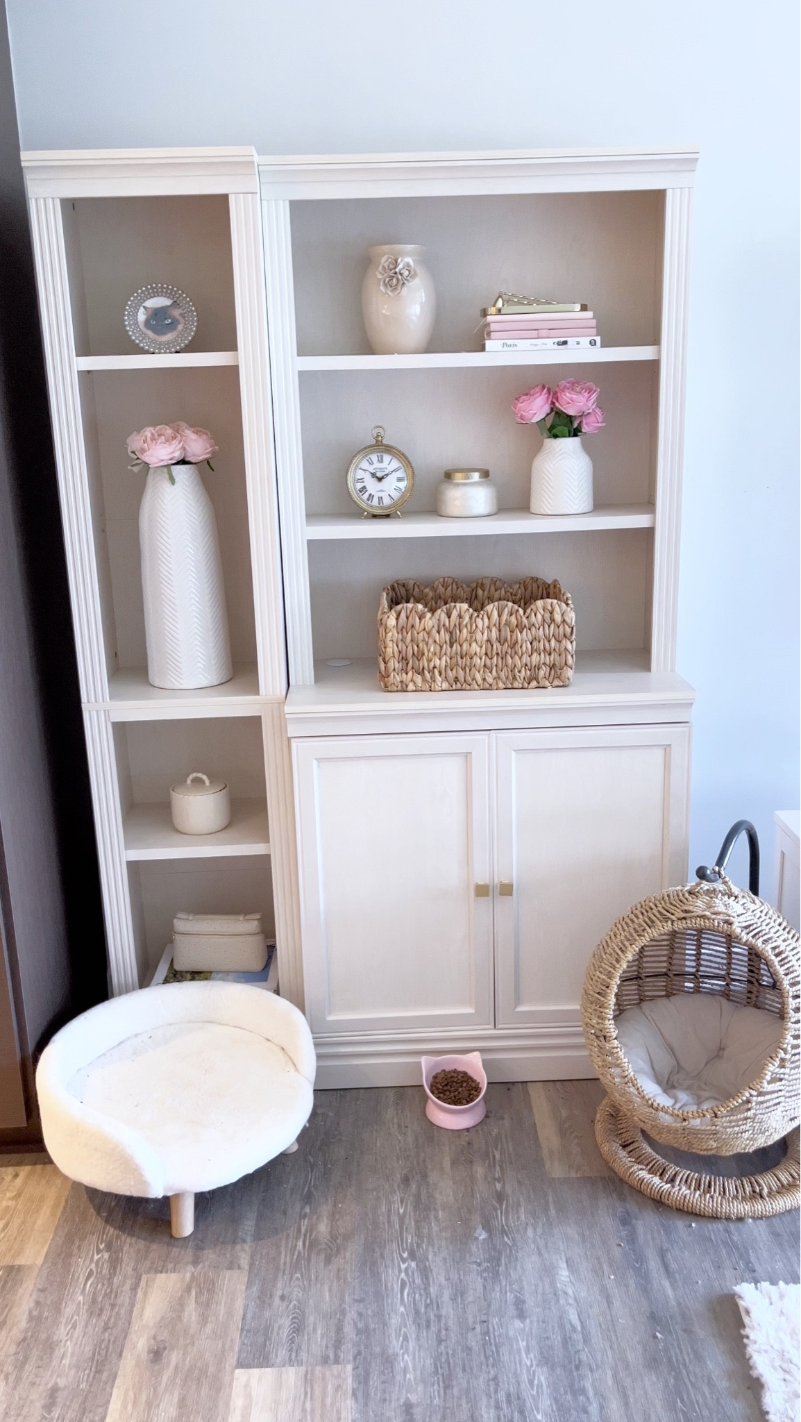 Less is more, unless it’s decor 🌷 



Affordable home decor | elevated home decor | elegant home decor | neutral home decor | white home decor | aesthetic home | home finds under $50 | apartment decor | affordable apartment finds | apartment finds | look for less | gift ideas | gold home accents | pretty decor | feminine decor | pretty but practical decor | French inspired decor | French aesthetic | Nancy meyers aesthetic | aesthetic Amazon home finds | style | pink home decor | cozy home | spring decor | renter friendly diy

#LTKdayinmylife #LTKSaleAlert #LTKHome