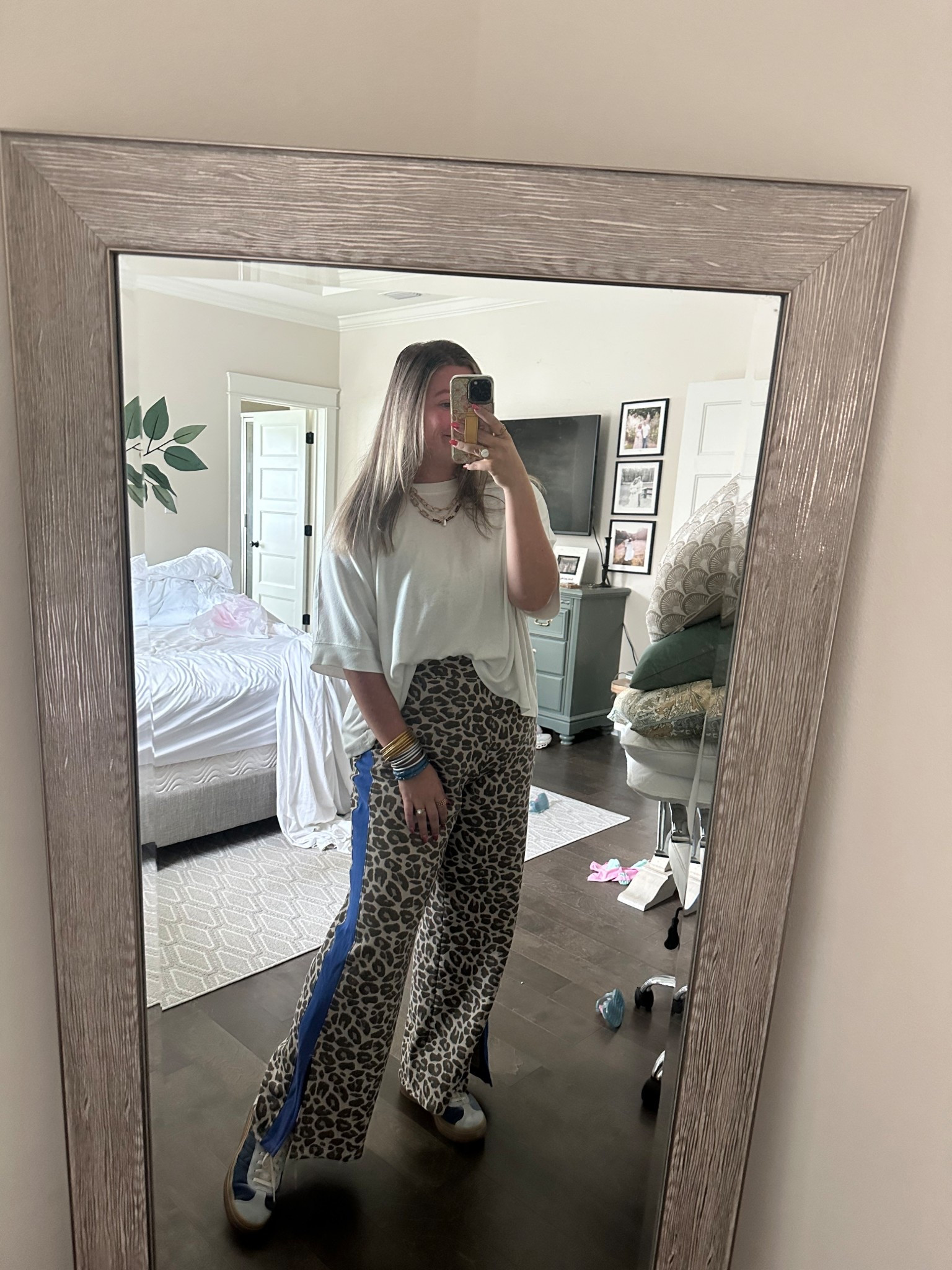 it’s giving cool mom 🐆💙🤪 #target #targetfinds #targetfashion #ootd #under30 