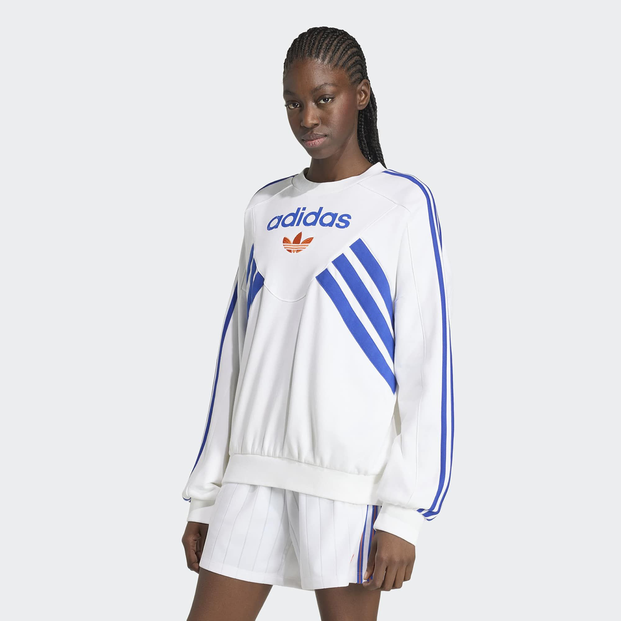 adidas Originals Women's Graphic Crewneck, Large, Preloved Scarlet/Red | DICK'S Sporting Goods