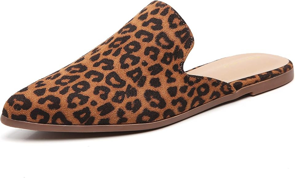 Tilocow Flat Mules for Women Closed Pointed Toe Backless Mule Sandals Comfortable Slides Mules Shoes | Amazon (US)