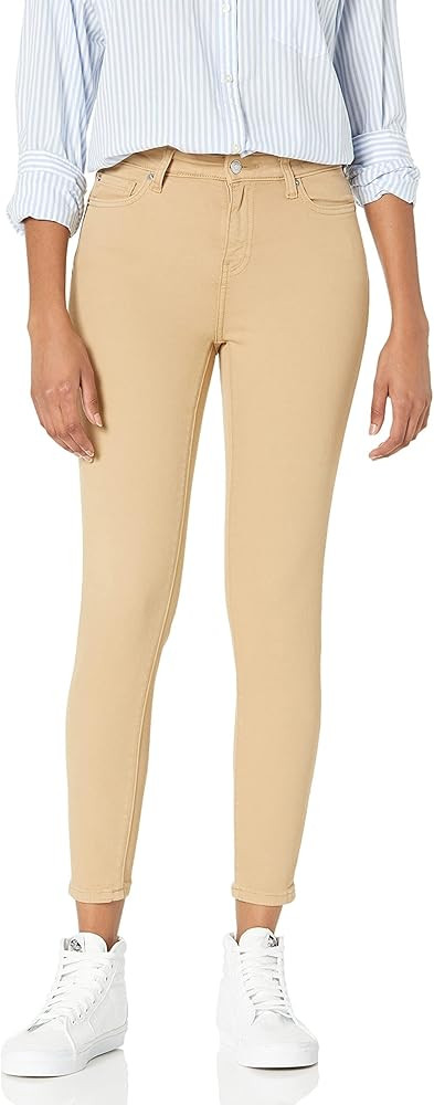 Amazon Essentials Women's Mid-Rise Stretchy Skinny Jeans | Amazon (US)