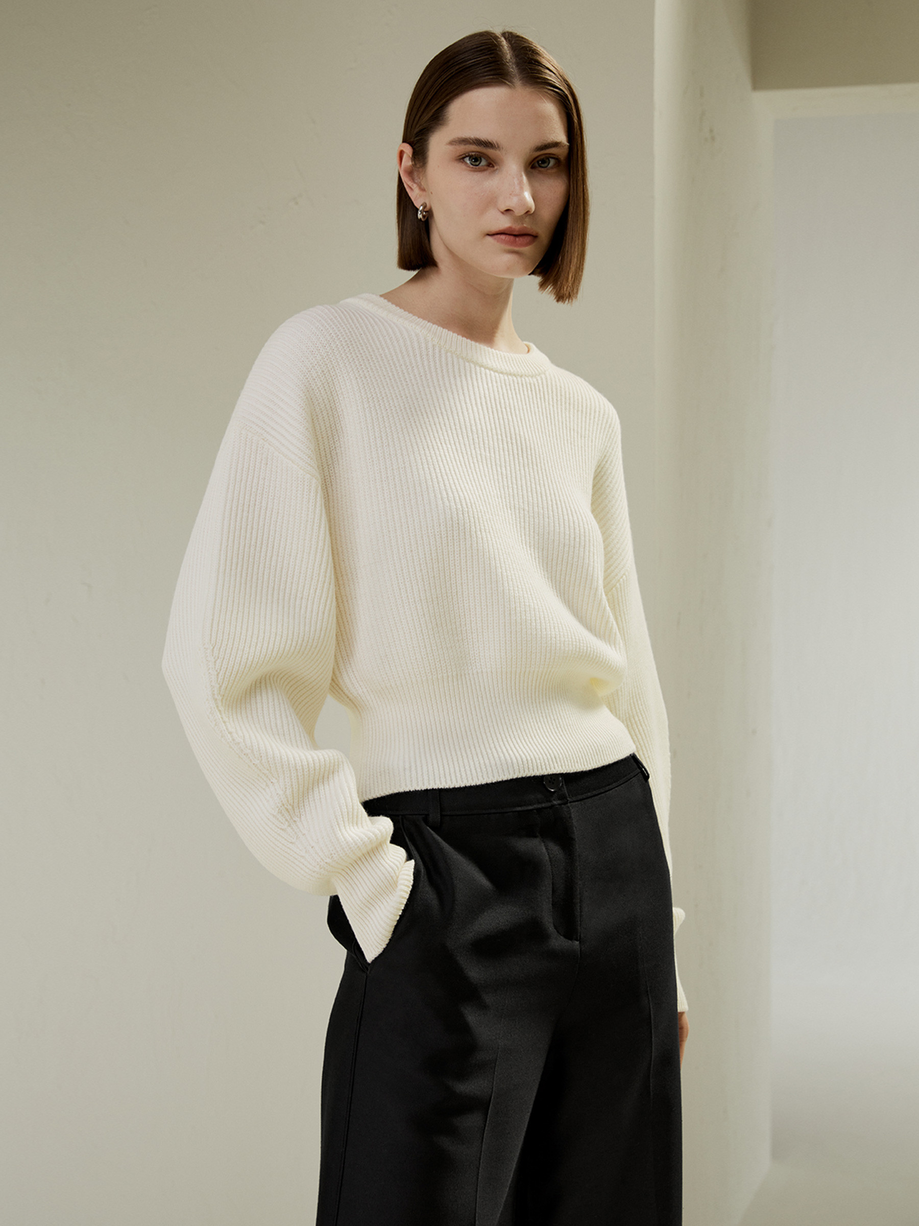 Round Neck Drop-Shoulder Merino Wool Sweater | LilySilk