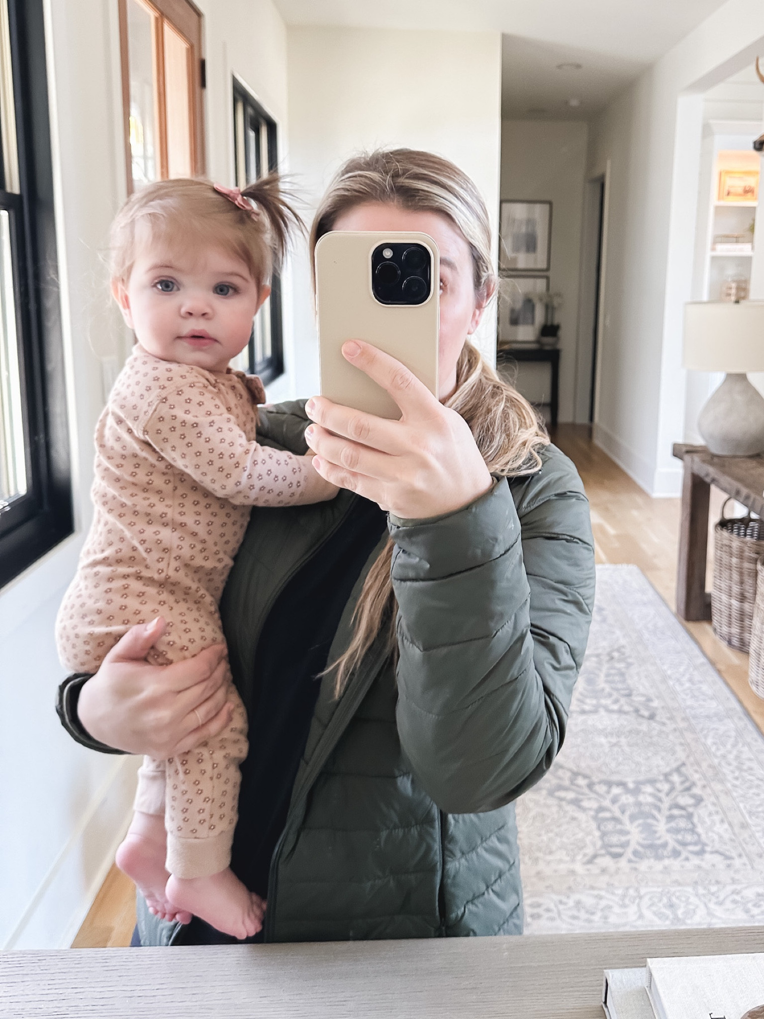 Casual Weekday Outfit

Packable Puffer Jacket // Crew Neck Basic Tee // Fleece Lined Leggings // Baby Hair Bows

#LTKbaby #LTKSeasonal #LTKstyletip