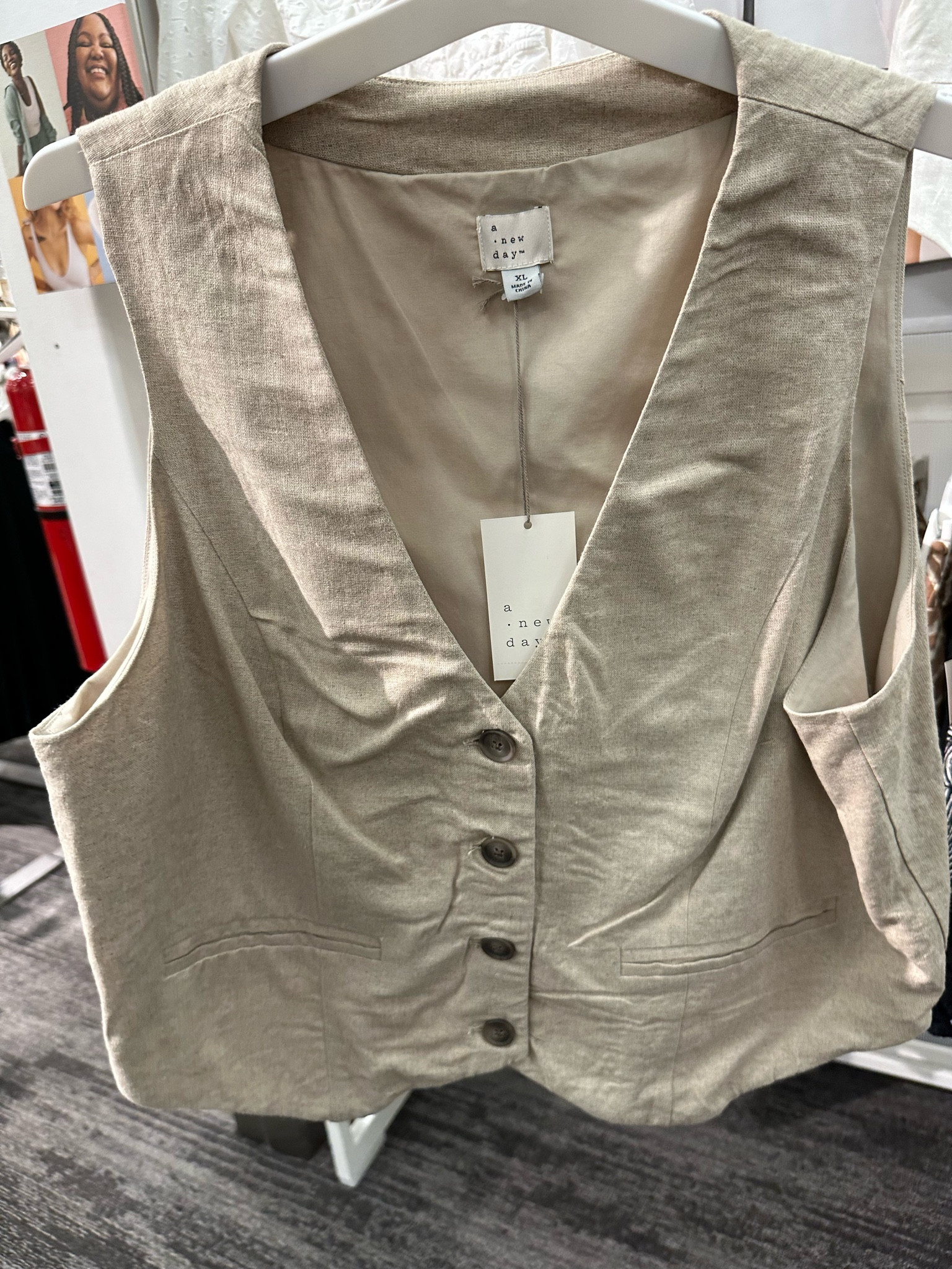 20% Off clothing & accessories! New arrivals!! A New Day linen vest comes in 3 colors and plus size!

Target, vest, linen vest, Target vest, target style, target sale, Target finds, plus size, curvy, spring outfit, summer outfit, vacation outfit, office outfit, gift idea, Mother’s Day 


#LTKworkwear #LTKsalealert #LTKstyletip