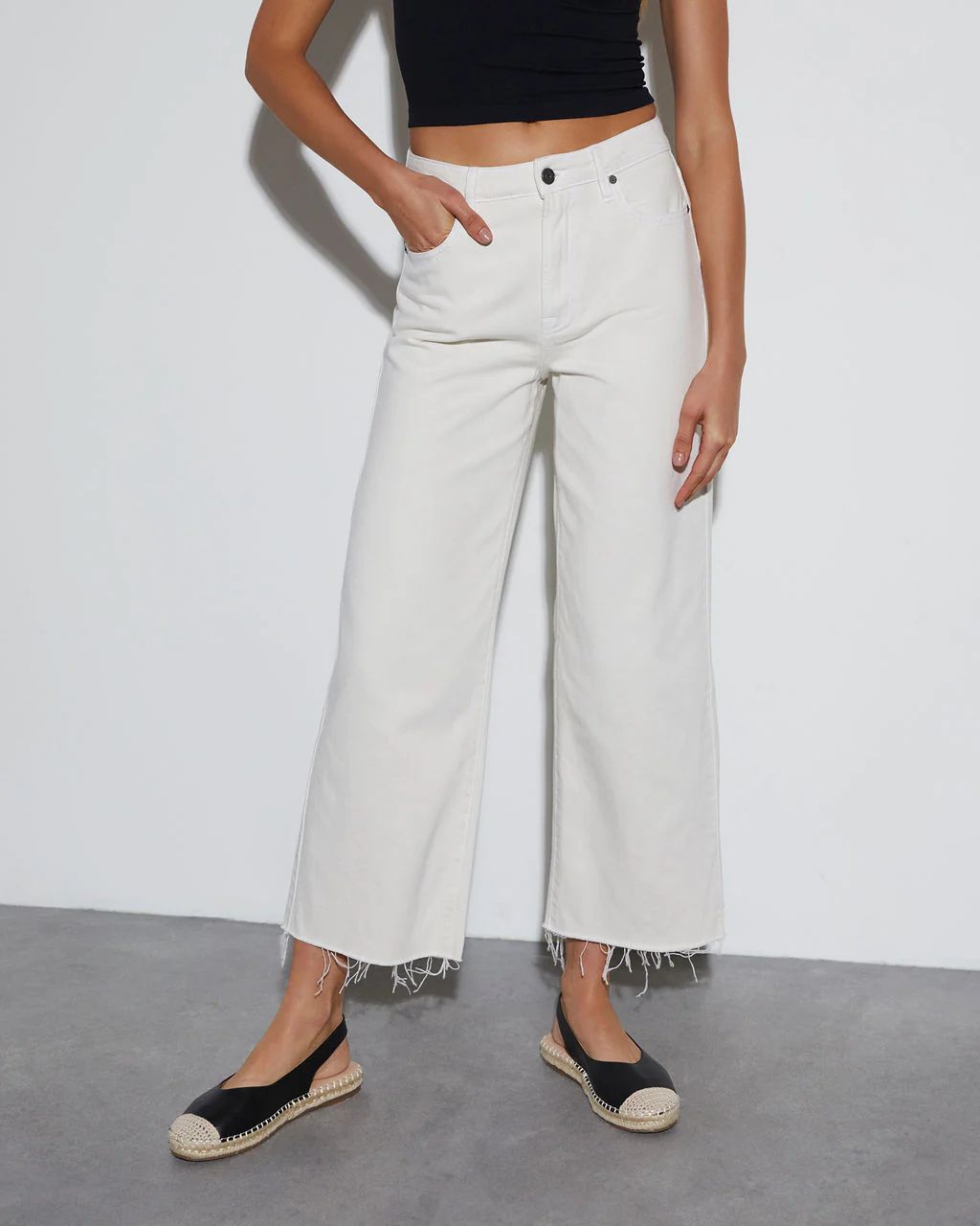 Elara High Waisted Wide Leg Jeans | VICI Collection