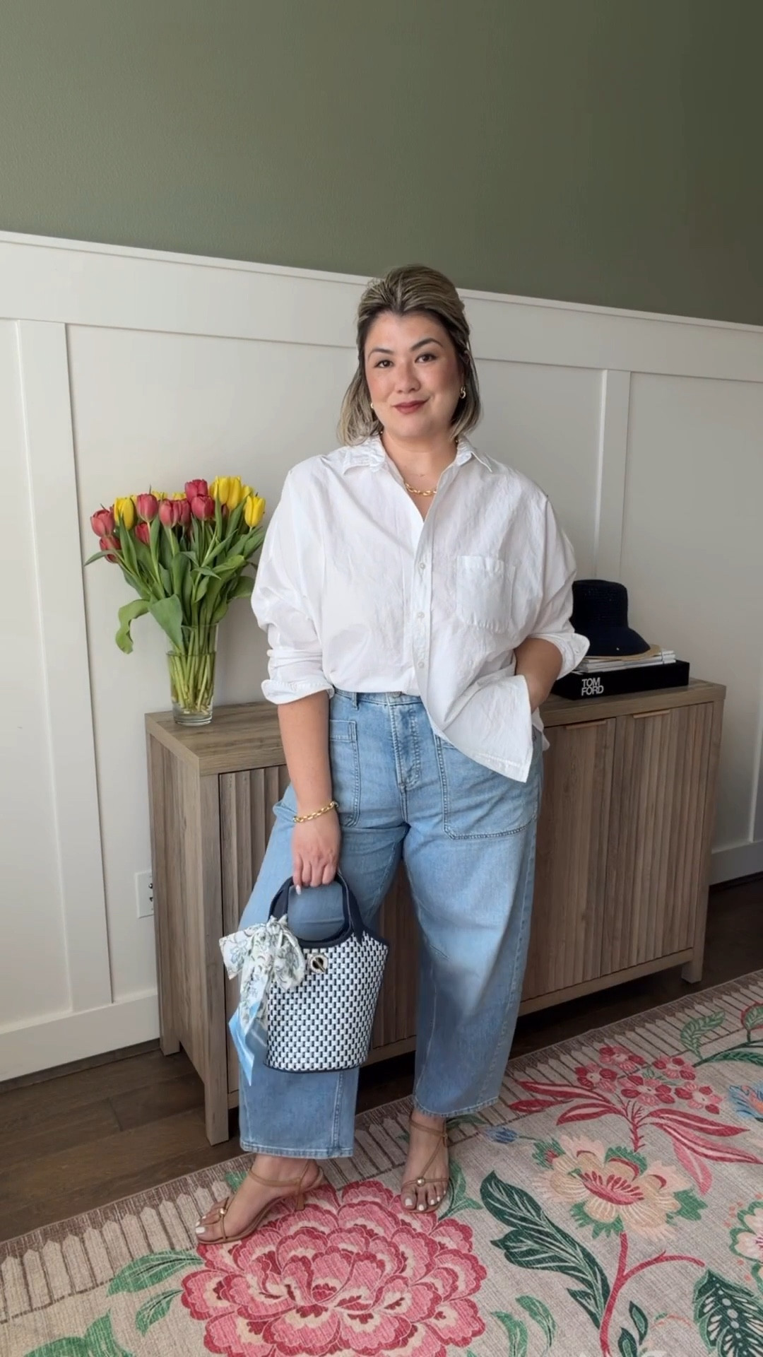 Officially my new favorite pair of jeans. They truly do not feel like jeans on, but very much look like jeans on. They are so airy, they honestly feel like you’re wearing the lightest pair of pants. If you hate wearing jeans, then this pair might just be your new best friend! 

I’m wearing a size XL, petite. For reference, I’m typically a size 12/14 in jeans and I’m 5’5”. I prefer my jeans (especially barrel jeans) to be on the shorter side so that I can wear a multitude of different shoes. 

Use code CMCLAIREXSPANX for 15% off your first purchase + free shipping, excluding sales.

#spanxpartner
@Spanx 

#LTKMidsize #LTKOver40