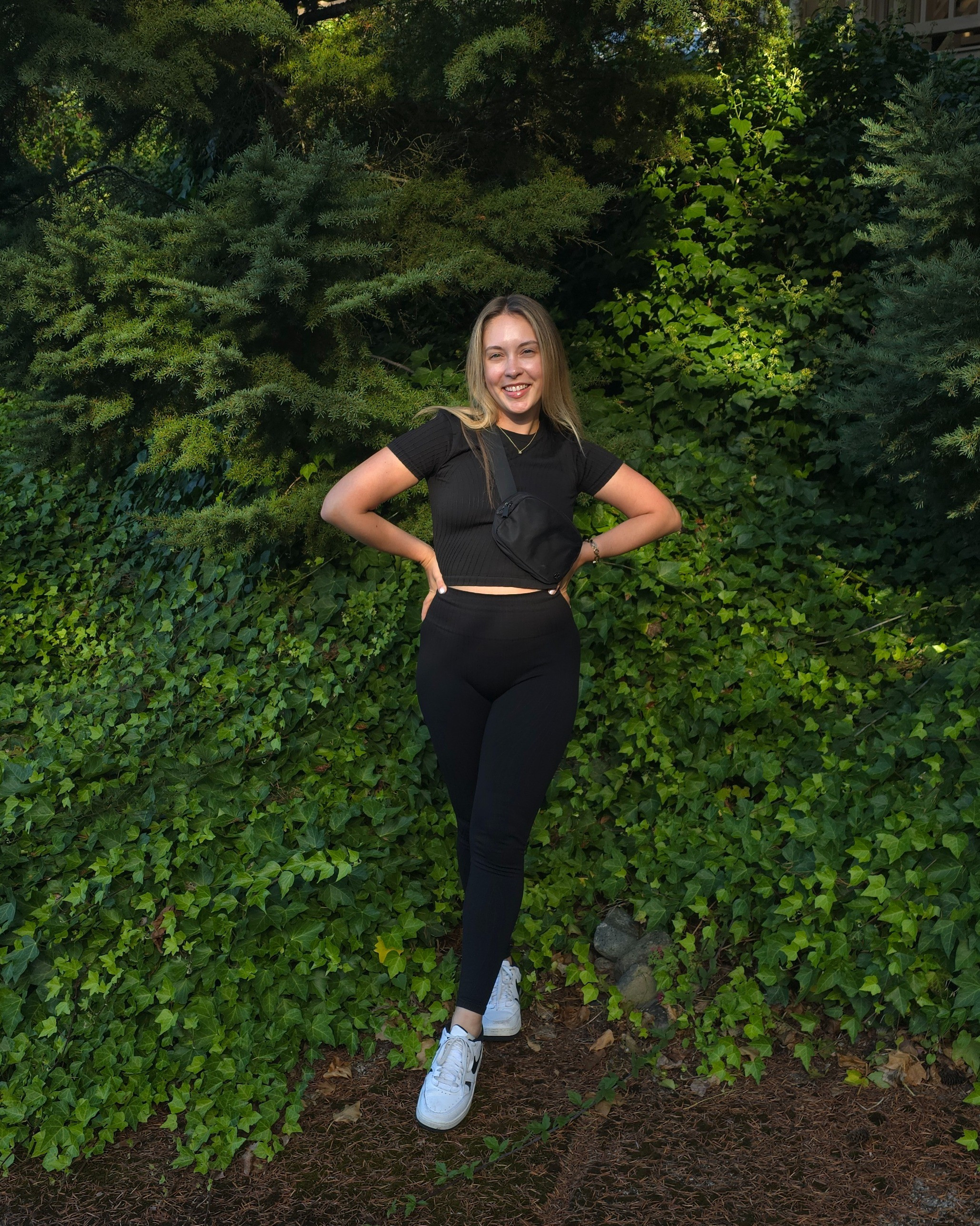 new fabletics outfit 🌸 wearing a medium in the bottoms and a small in the top

#LTKFitness #LTKActive #LTKFindsUnder100