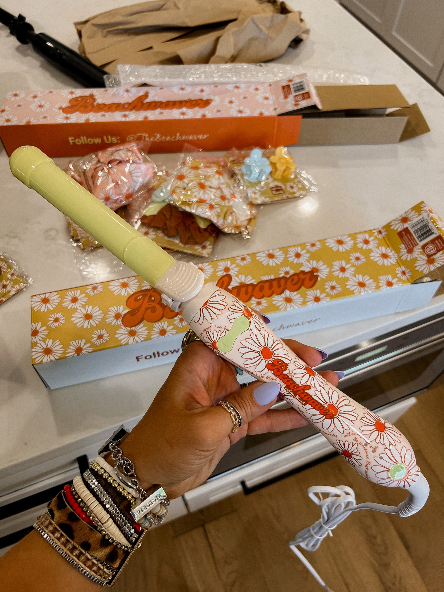 Cassidy’s collection with Beachwaver
Use code: CASSIDY