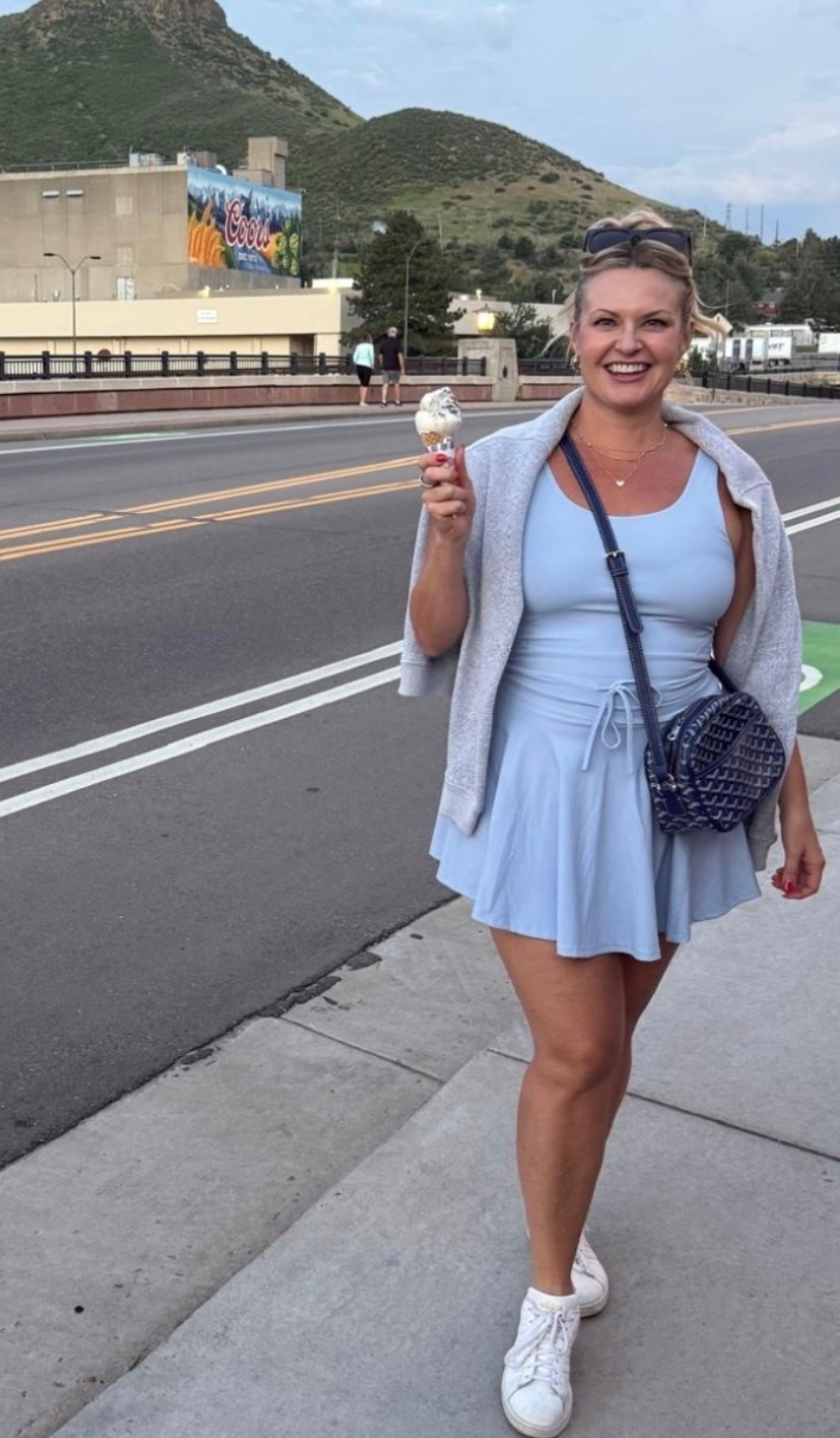 Fun tennis dress for spring and summer!

Tennis dress. Athletic Dress. Elevated Weekend. Goyard. Adidas

#LTKdayinmylife #LTKgrwm #LTKootd
