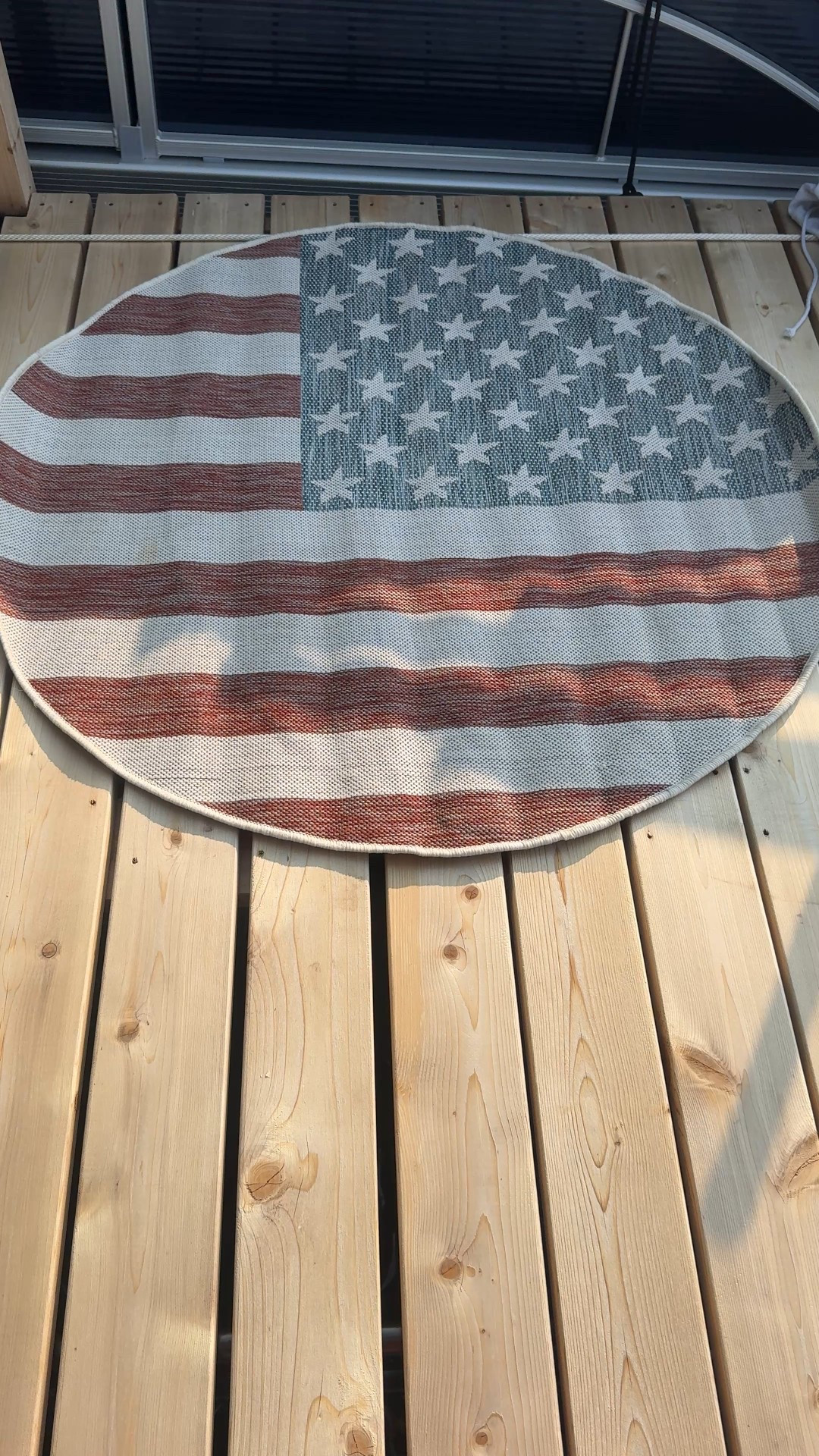 An adorable American flag rug!