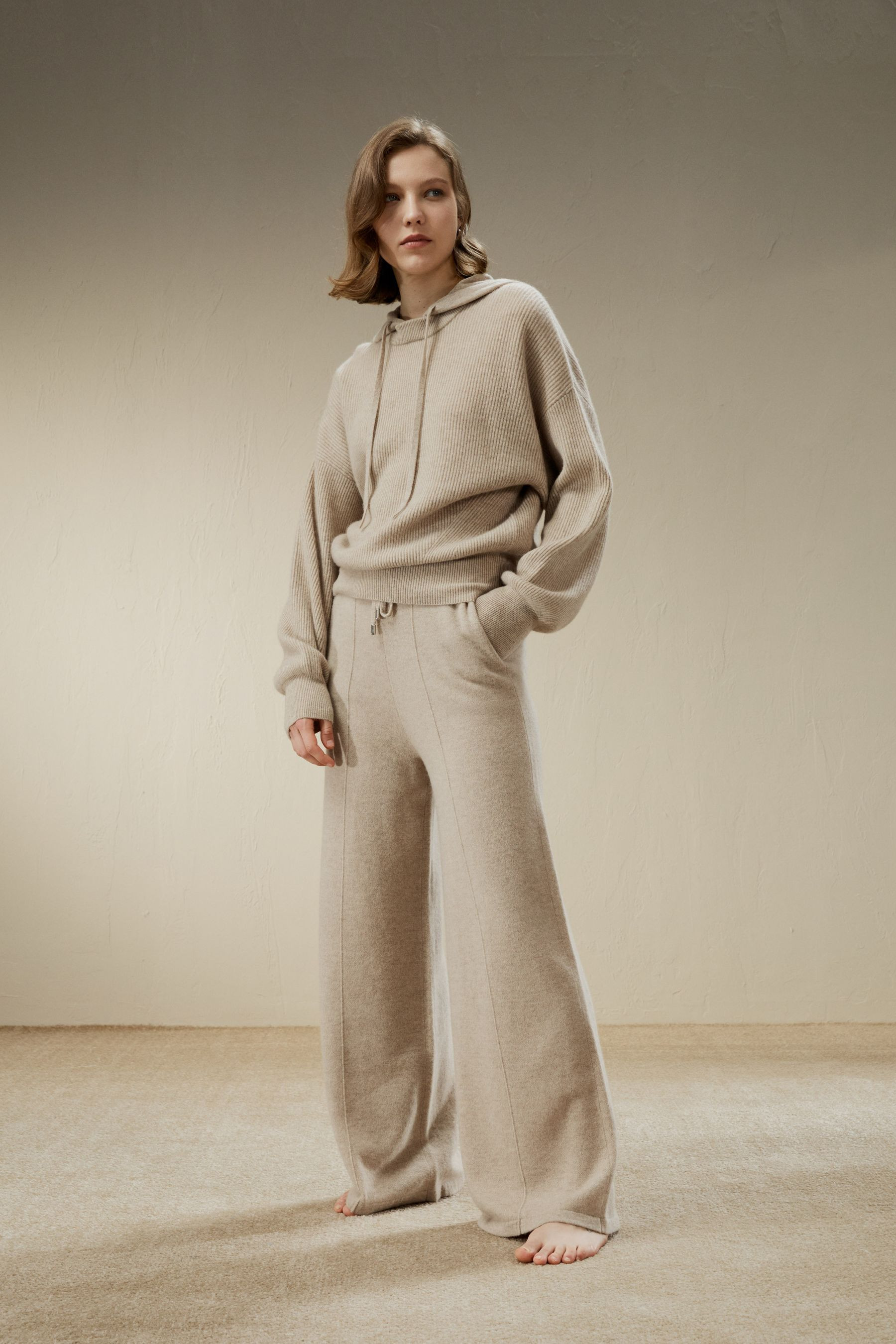 Eshe 2-in-1 Cashmere Detachable Hoodie | LilySilk