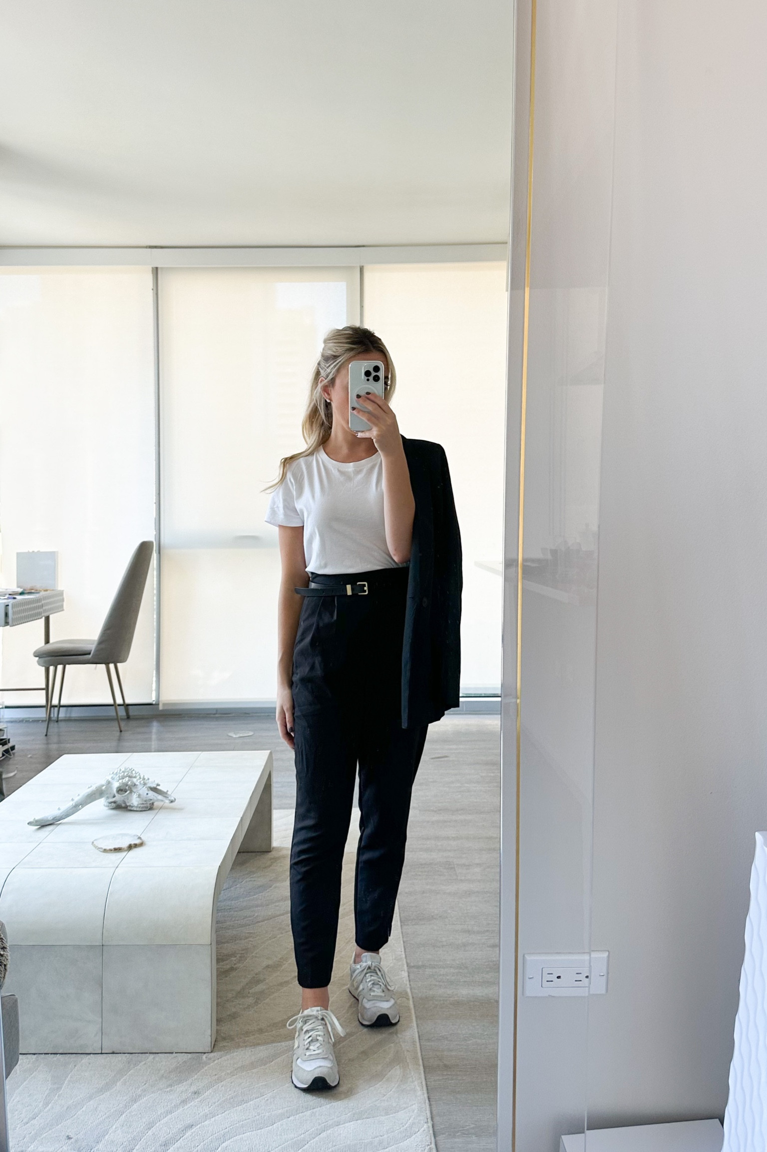 Wear to work
Workwear
Blazer and sneakers 
Business casual 
Trouser 


#LTKworkwear #LTKstyletip