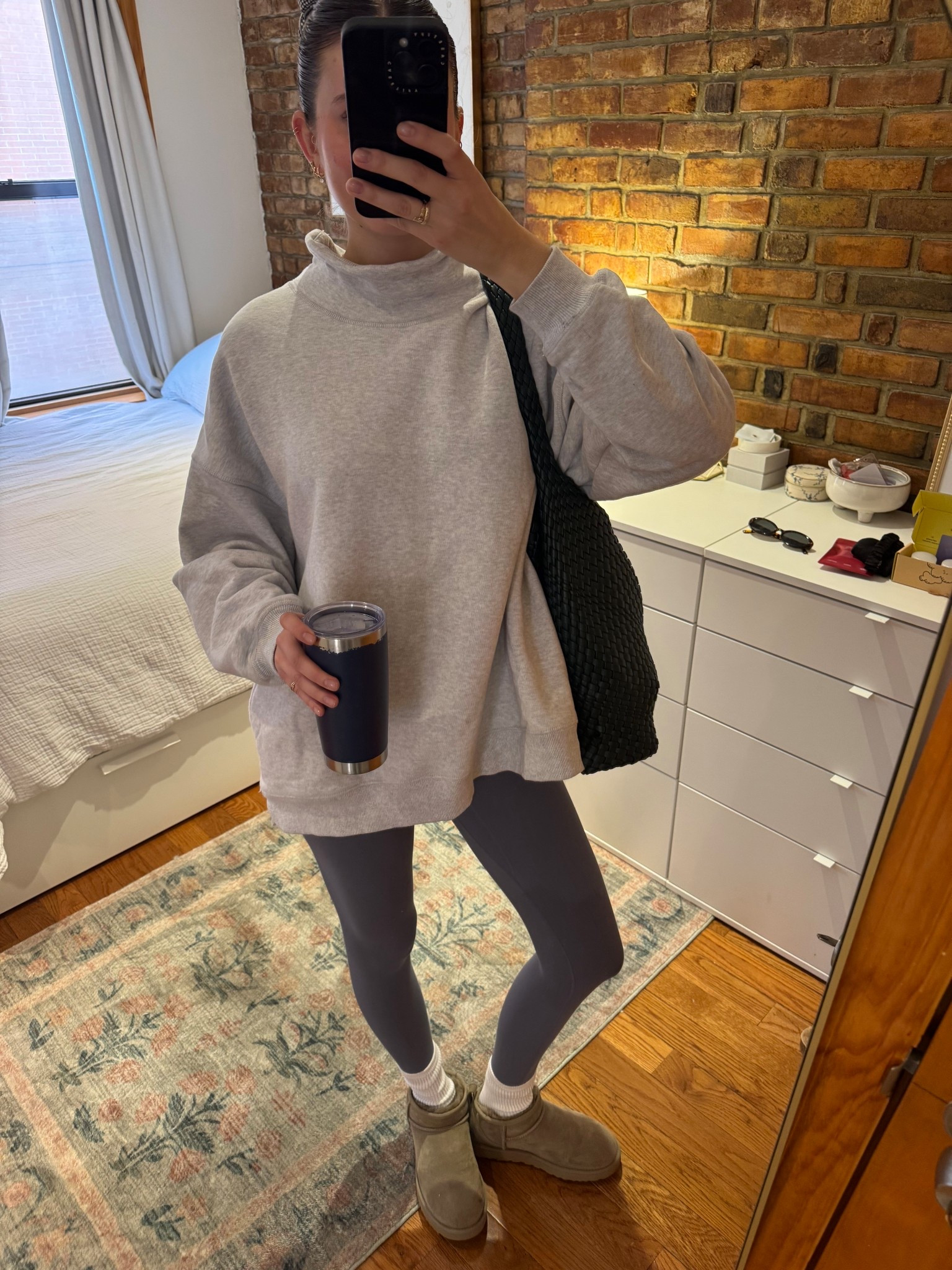 Cozy winter ootd 

#LTKActive #LTKgrwm #LTKFindsUnder100