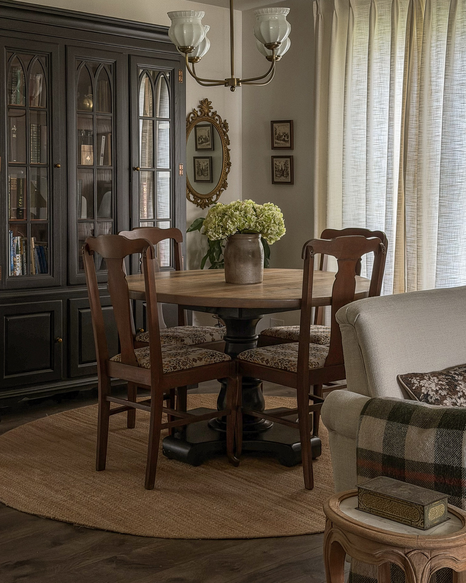 Dining, library, milk glass chandelier

#LTKHome