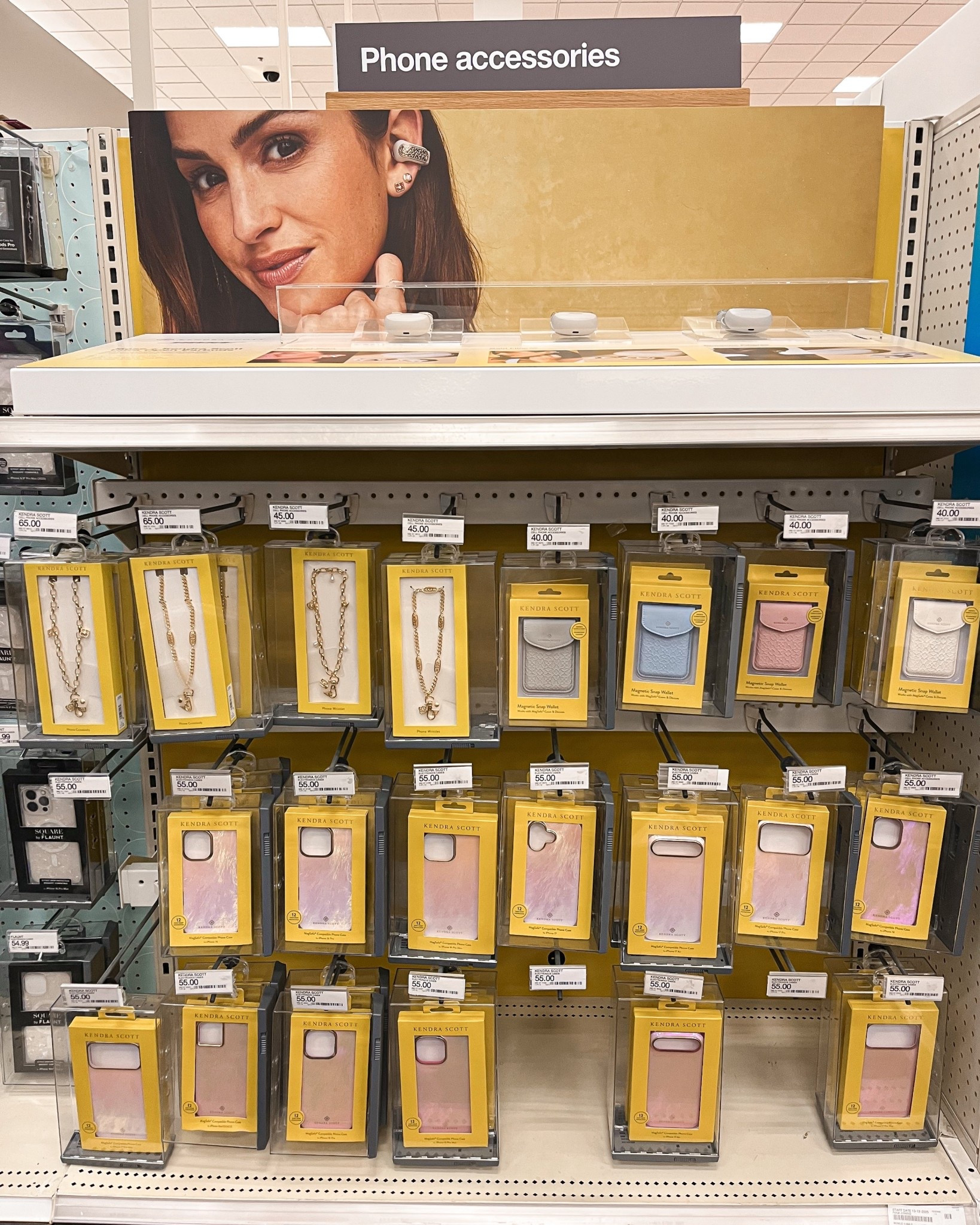 These Kendra Scott phone cases & accessories would make the cutest gift for Christmas 🎄 

#LTKSeasonal #LTKGiftGuide #LTKHoliday