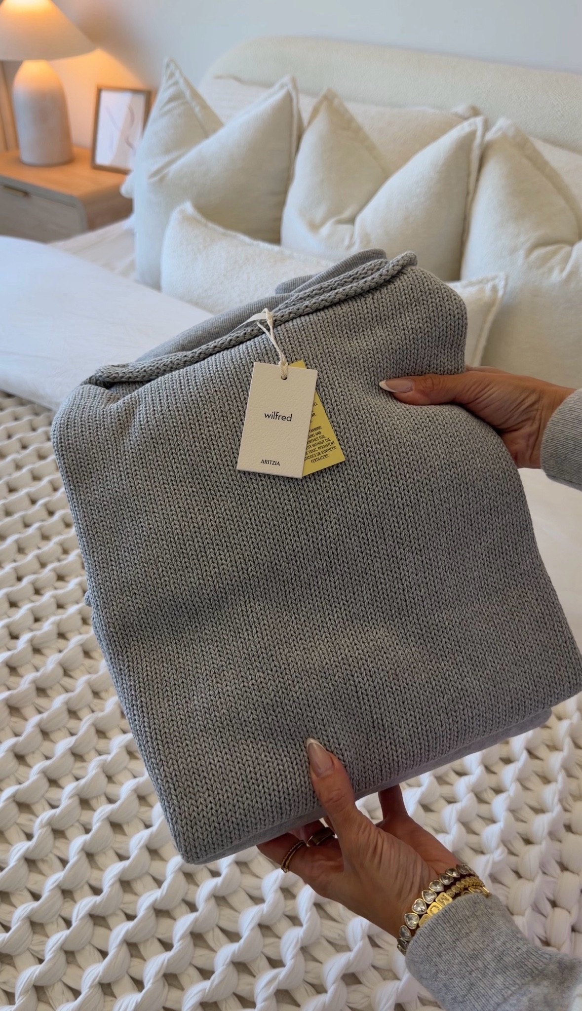 New Arrivals @Aritzia wearing my true size in all. But you could get away with sizing up one in the grey knit

#LTKfall