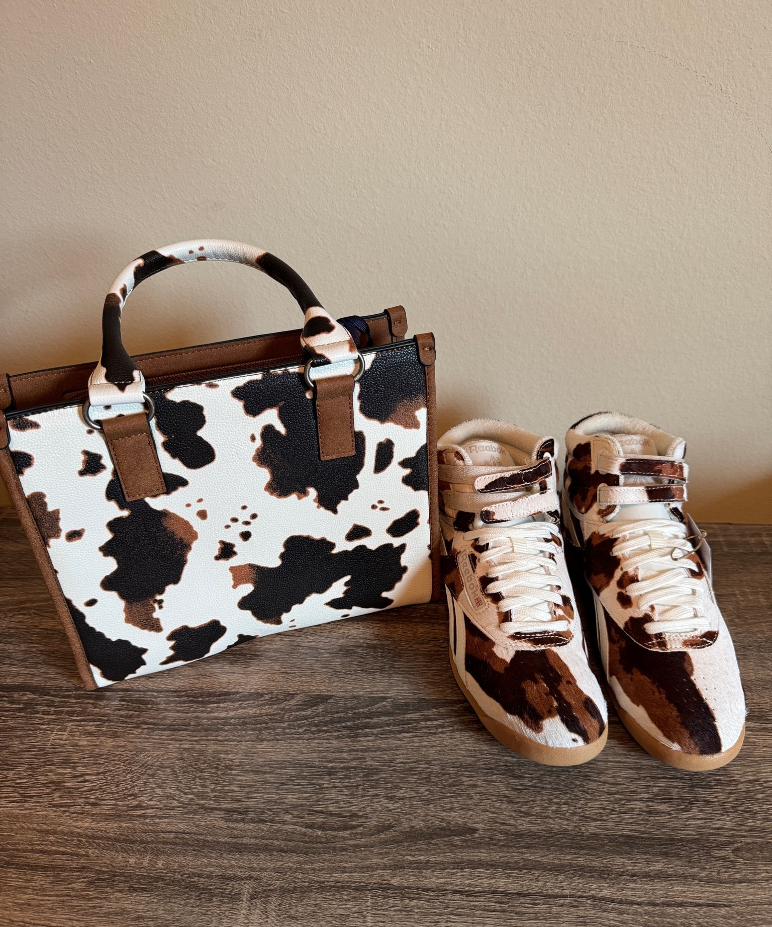 Cowprint Handbag w/ matching sneakers 🐄🐾

Sneakers: 8.5 

📲Follow @chinnesee (IG & TikTok) @chinnesee sanders (Facebook) for more affordable beauty & lifestyle favorites.

#LTKootd #LTKSaleAlert #LTKOver40