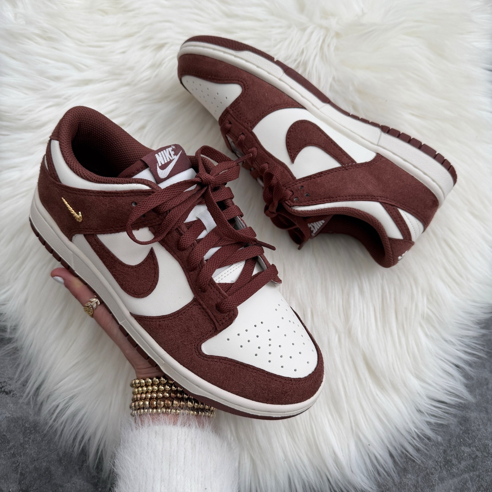 Brown Nike dunk low suede sneakers runs true to size. Comes in 6 colors