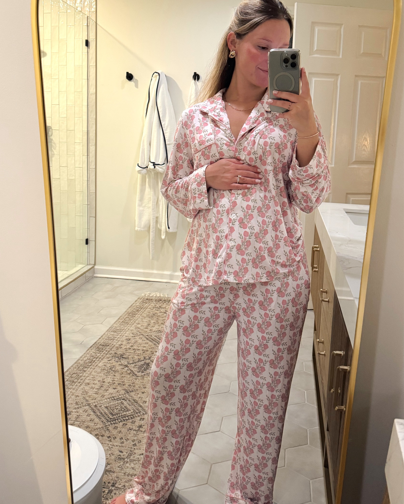 mommy + baby 
MATCHING PJs 🌷