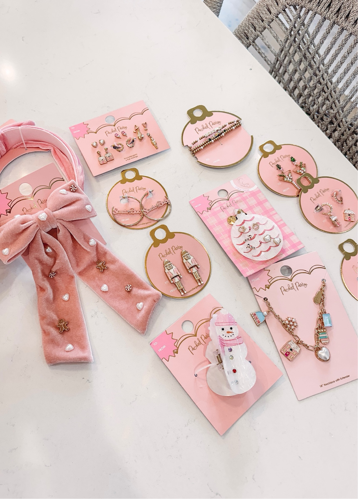 The cutest holiday accessories from Packed Party! ✨

Seasonal, jewelry, pink, gold, unique, charms, party, parties, hosting, Walmart 

#LTKSeasonal #LTKParties #LTKHoliday
