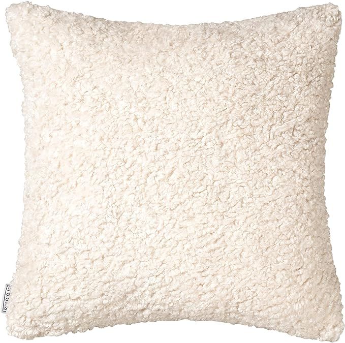 Cushoo Boucle Cushion Cover, Faux Fur 45cm 18in Square - Off White Cream Home Decorative Scatter ... | Amazon (UK)