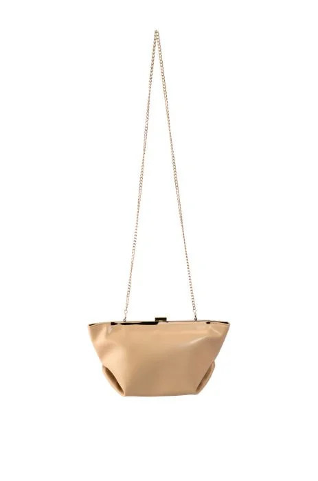 ATHENS FAUX LEATHER CLUTCH in BEIGE | AKIRA
