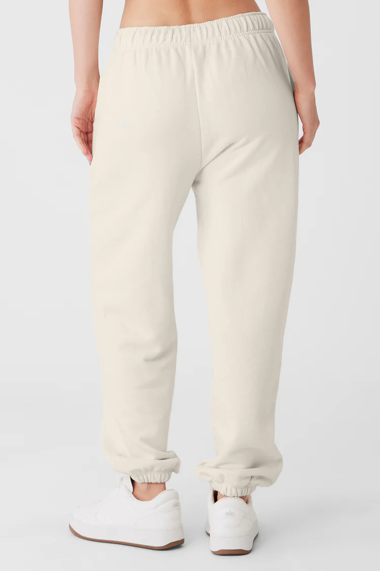 Accolade Sweatpant | Alo Yoga (US)
