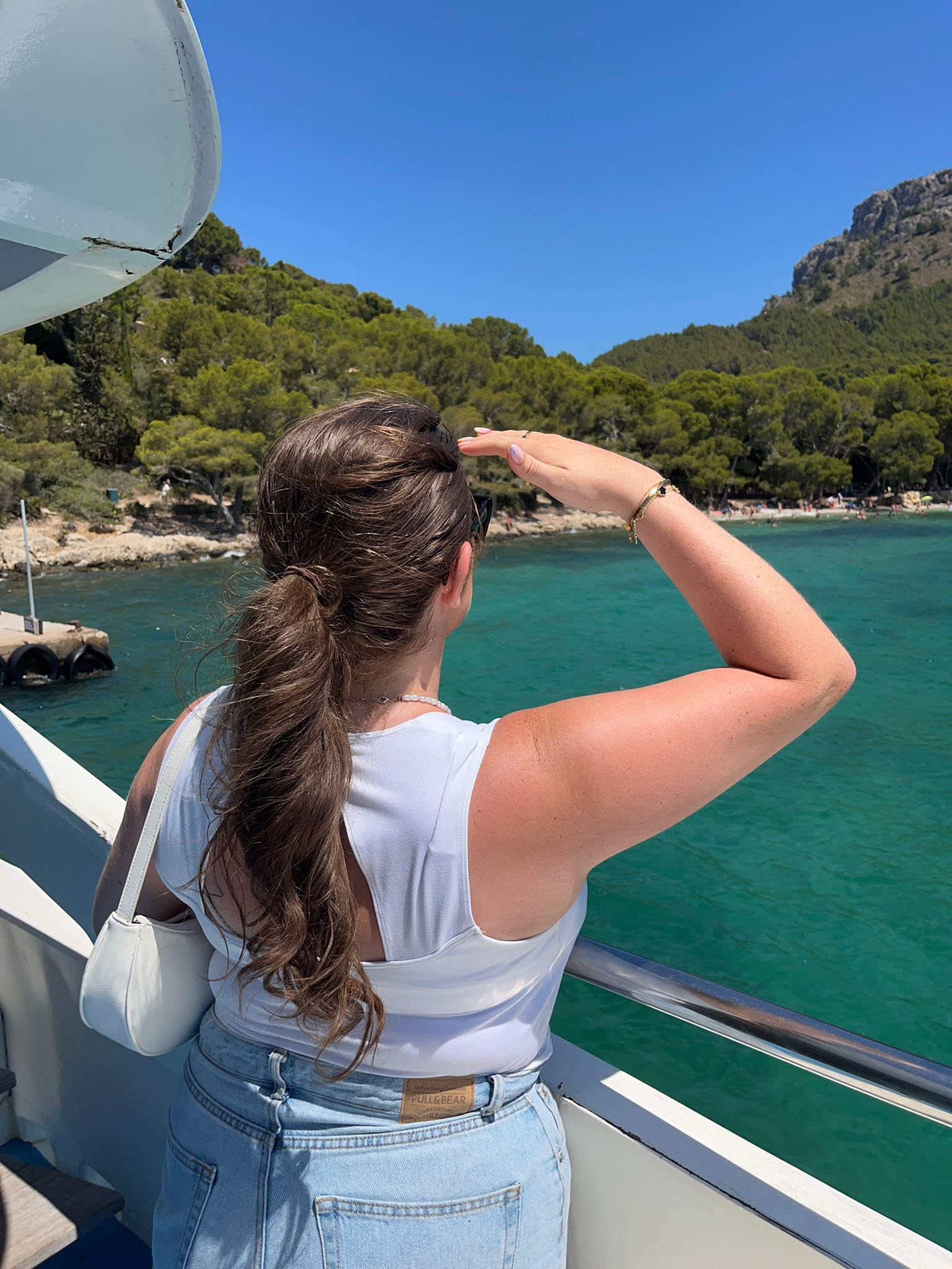boat day outfit🌊🐬🩵 the most flattering vest ever and go-to shorts!!